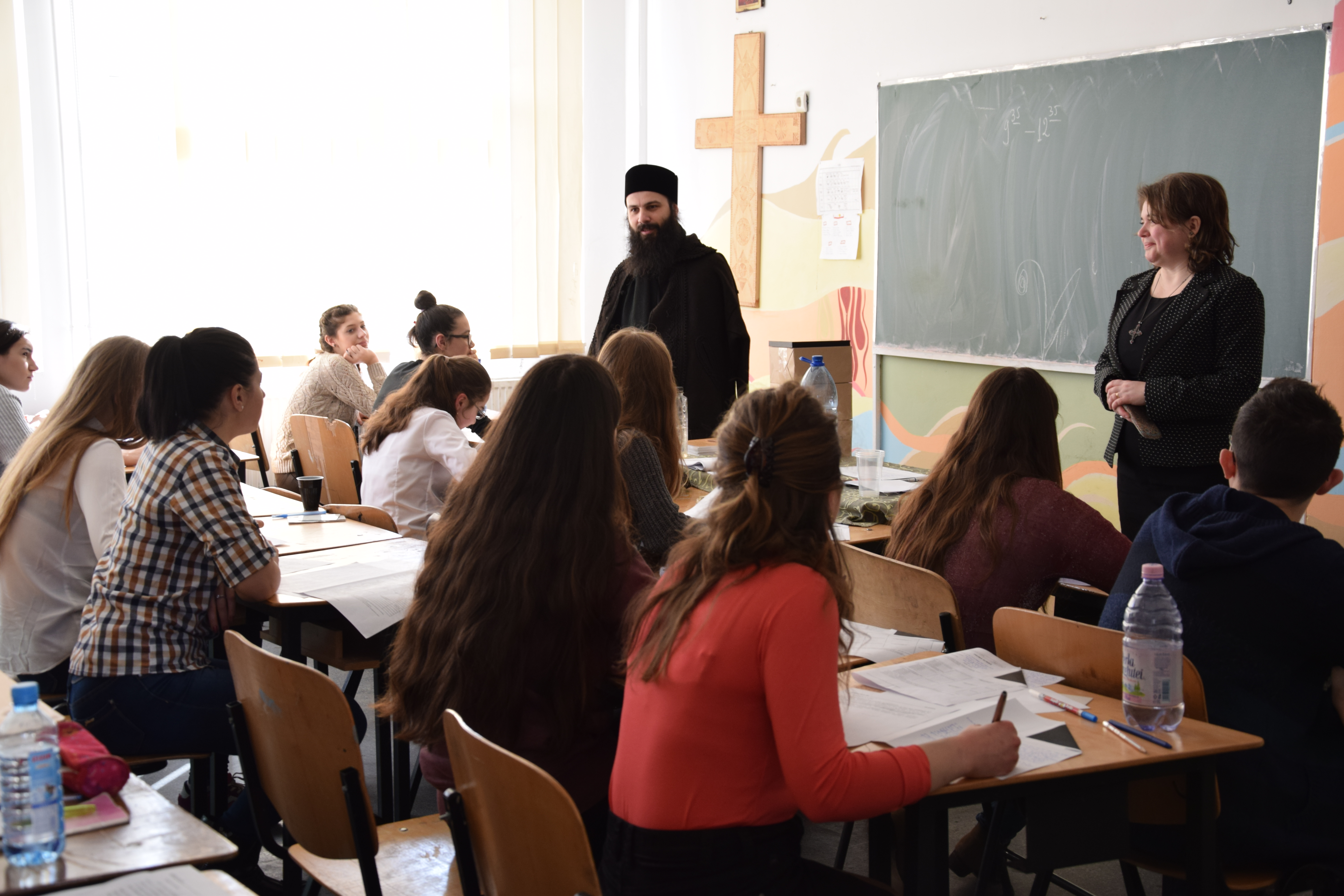 Prezență numeroasă la faza județeană a Olimpiadei de Religie