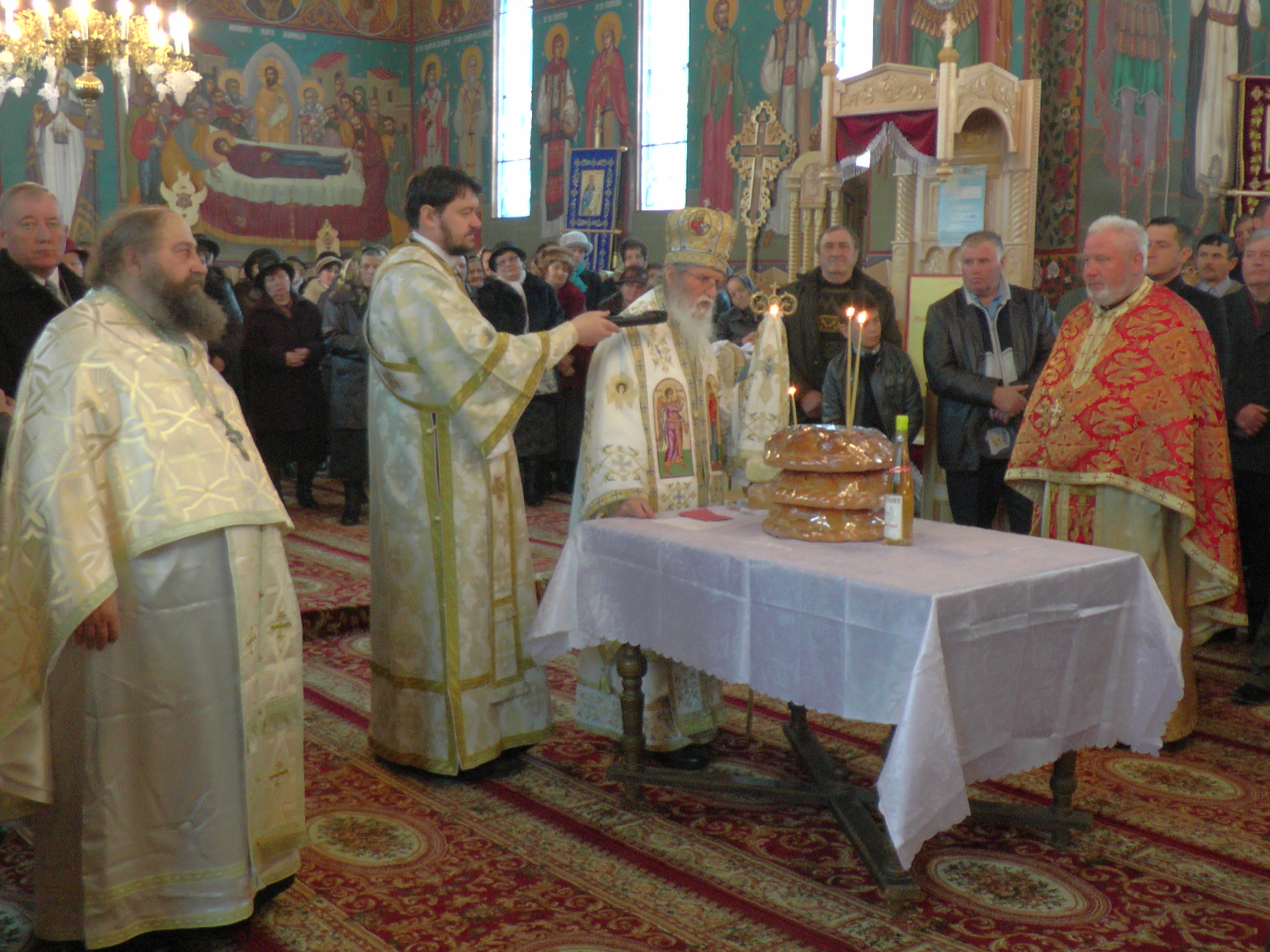 Slujire arhierească în Parohia Colacu