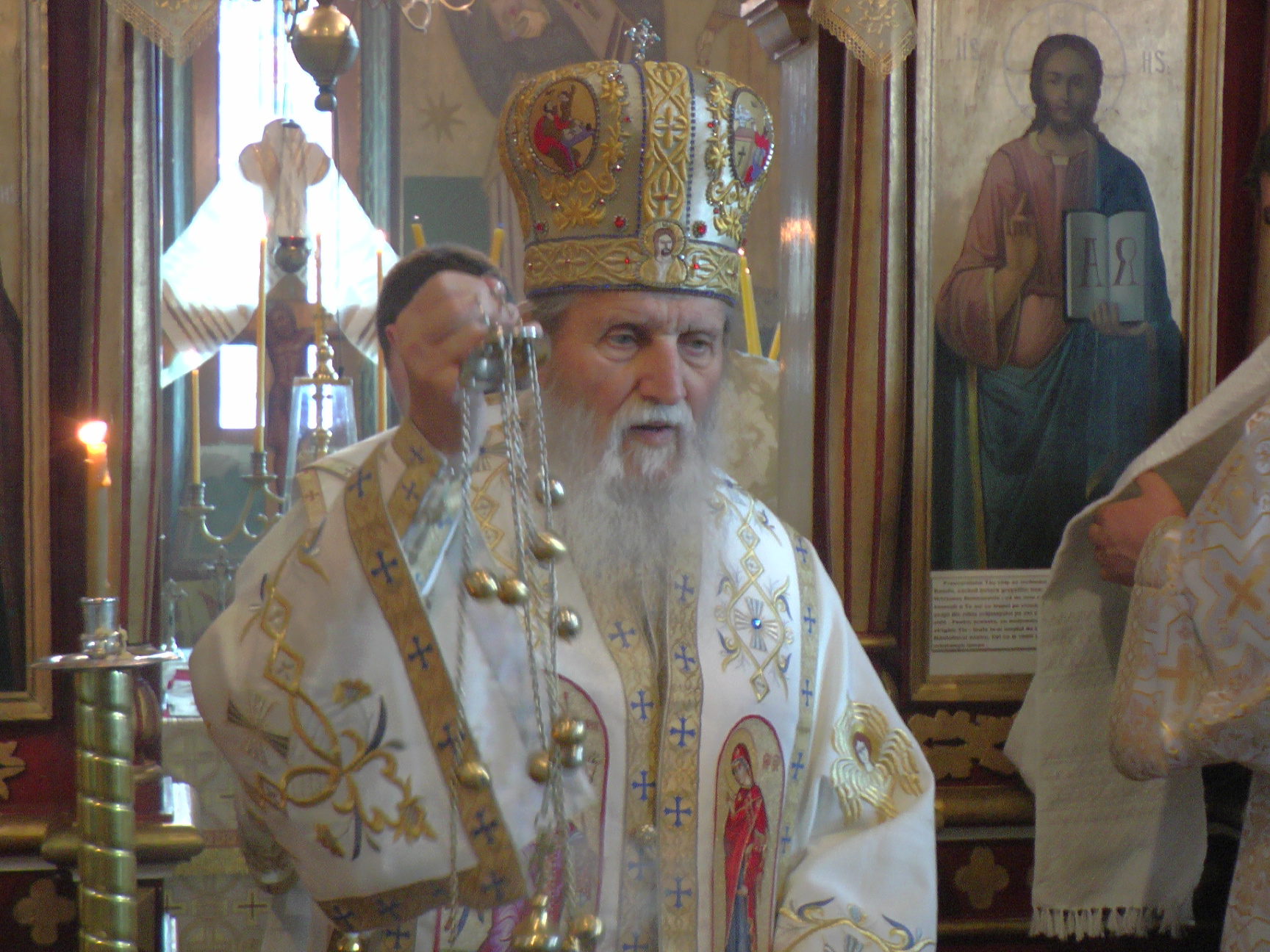 Vizită arhierească în Parohia Cotârgaşi - Broșteni