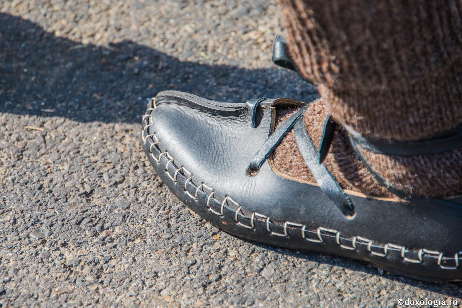 Înclinaţi să vă credeţi drepţi? … să ştiţi că aţi început să păşiţi strâmb