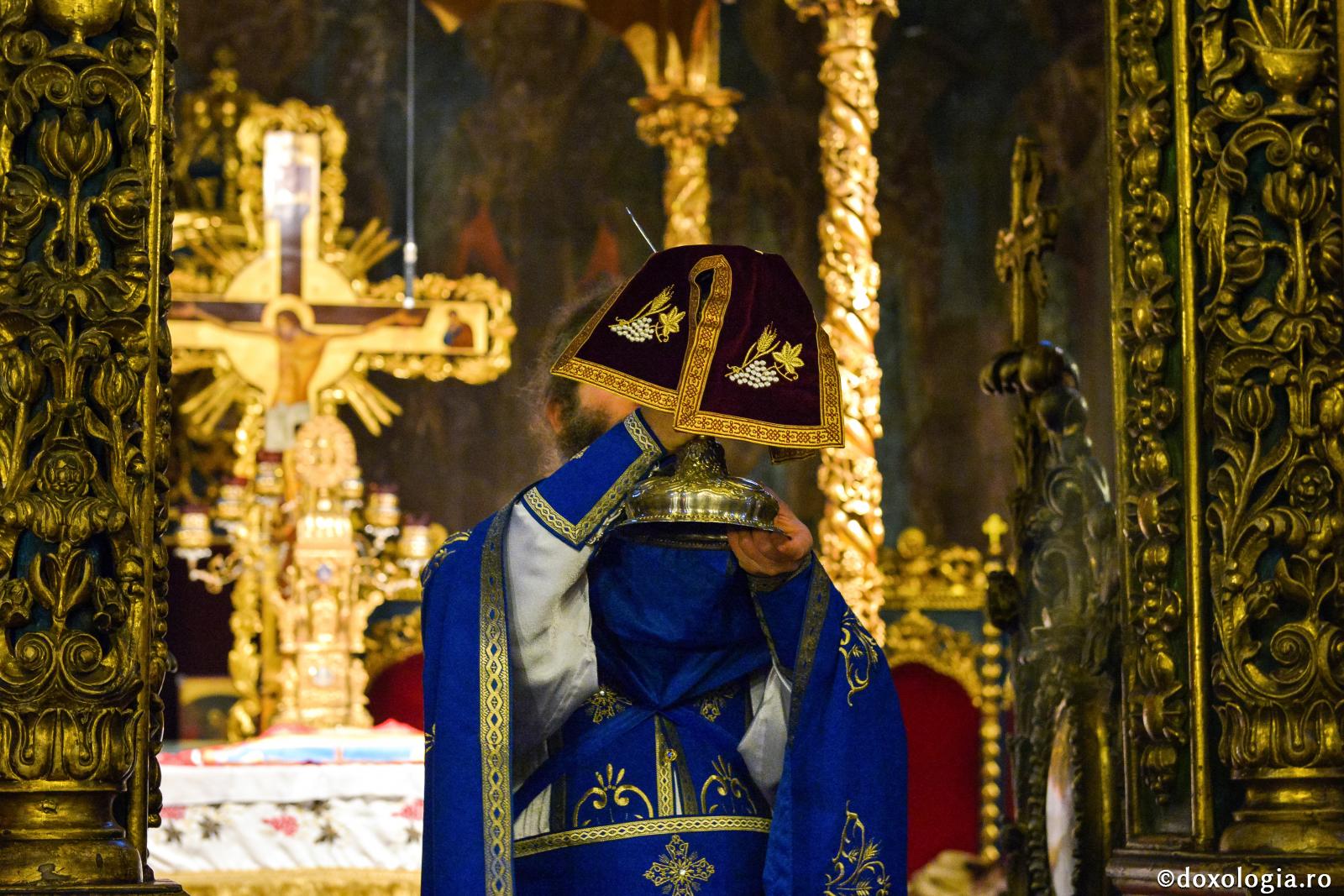 Părintele Stratonic – de la negustorie la pustnicie