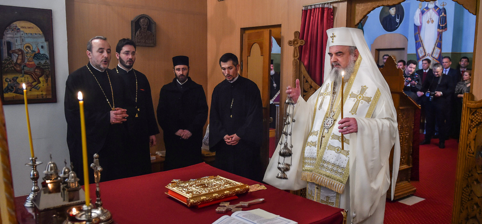 Patriarhul României s-a rugat pentru victimele atentatului terorist din Bruxelles