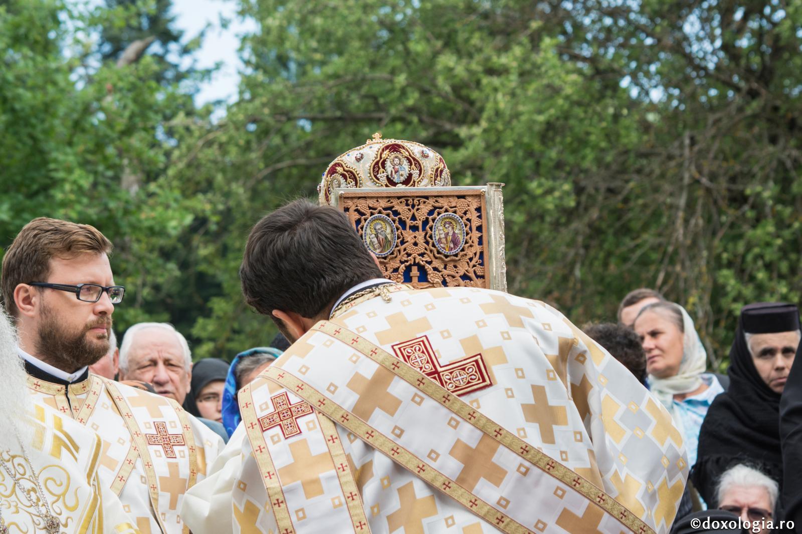 Despre sărutarea duhovnicească