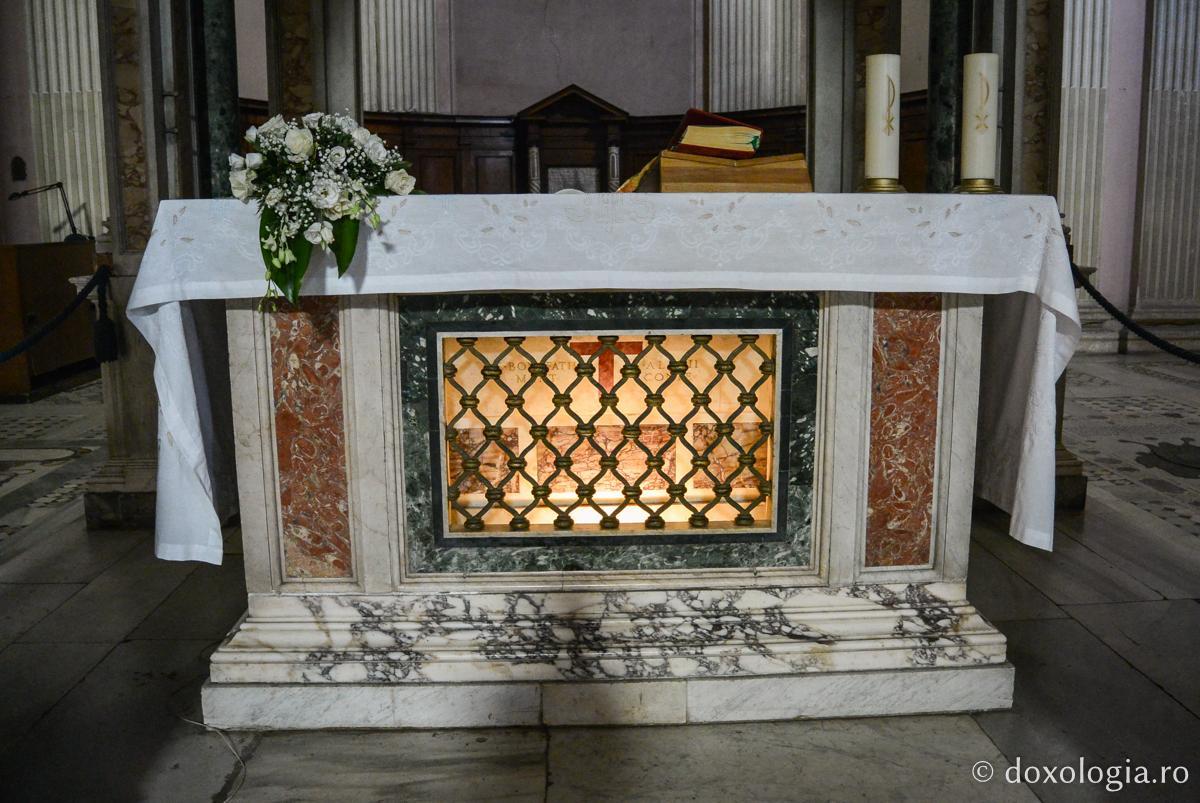 Locul unde sunt așezate moaștele Sfinților Alexie și Bonifaciu