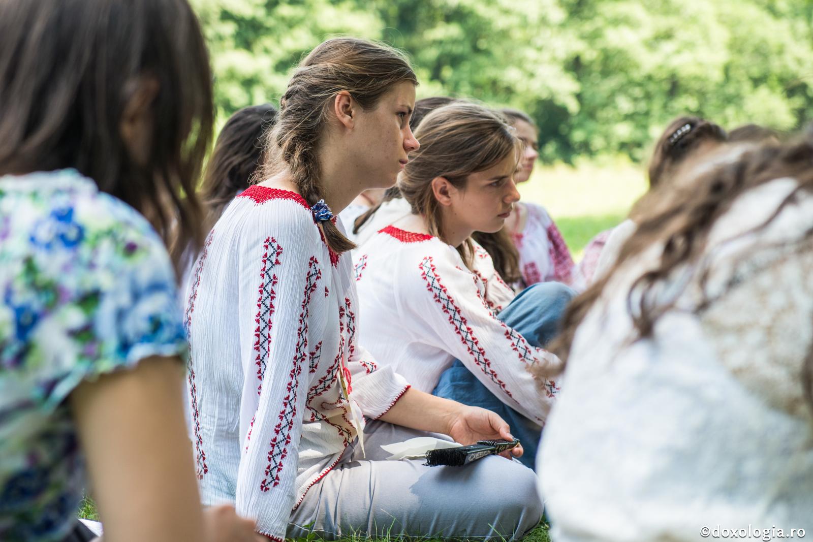 Gândeşti rău despre oameni?