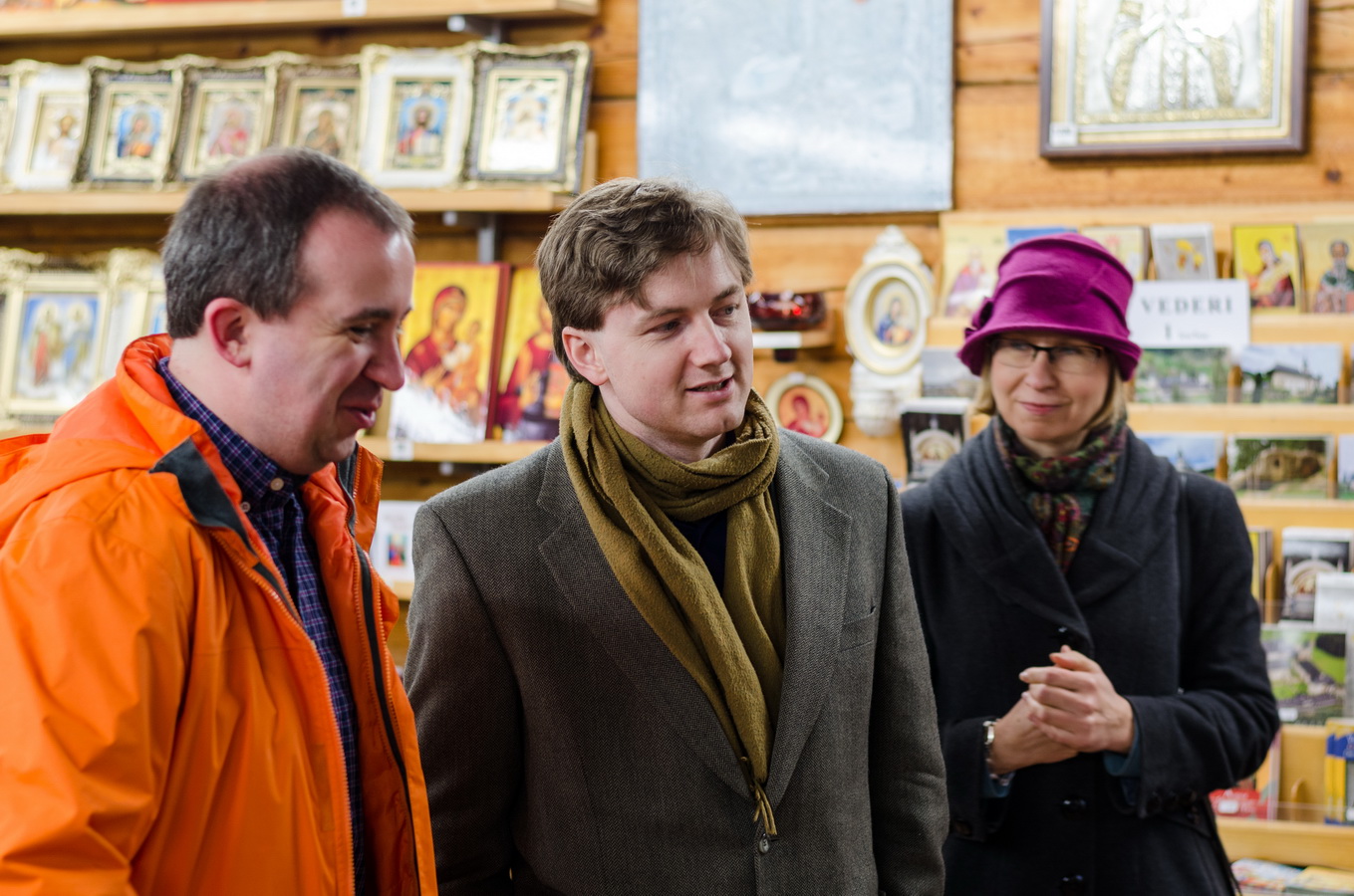 Participanţii Conferinţei „Faith and Community around the Mediterranean in Late Antiquity and the Middle Ages“, în vizită la Mănăstirea Putna