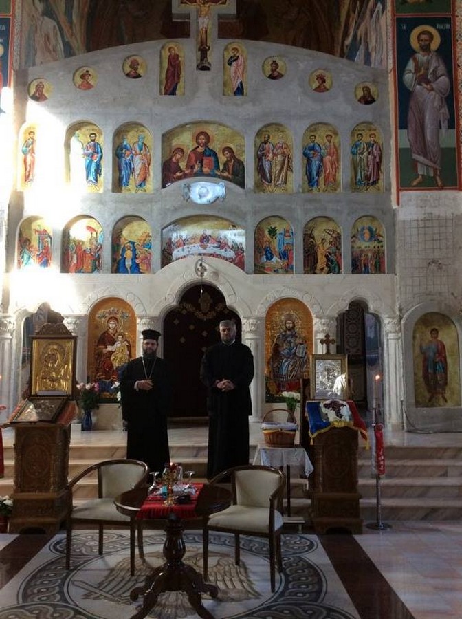 Seară dedicată Sfintei Cruci în Campusul „Tudor Vladimirescu“