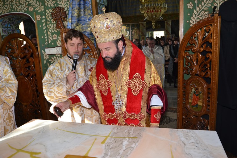 Resfințirea bisericii din Parohia Goleț, Protopopiatul Caransebeș Resfințirea bisericii din Parohia Goleț, Protopopiatul Caransebeș