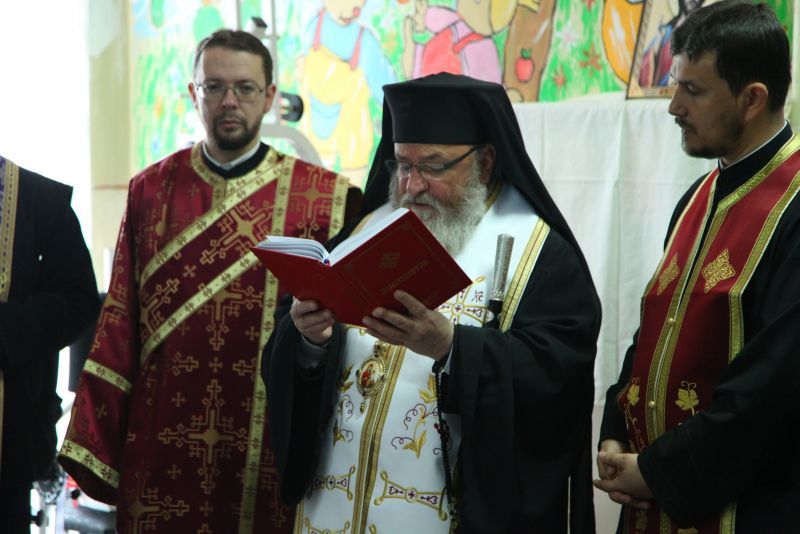 Preasfinţitul Ilarion Făgărăşanul a vizitat secţia de copii a Spitalului de Psihiatrie din Sibiu