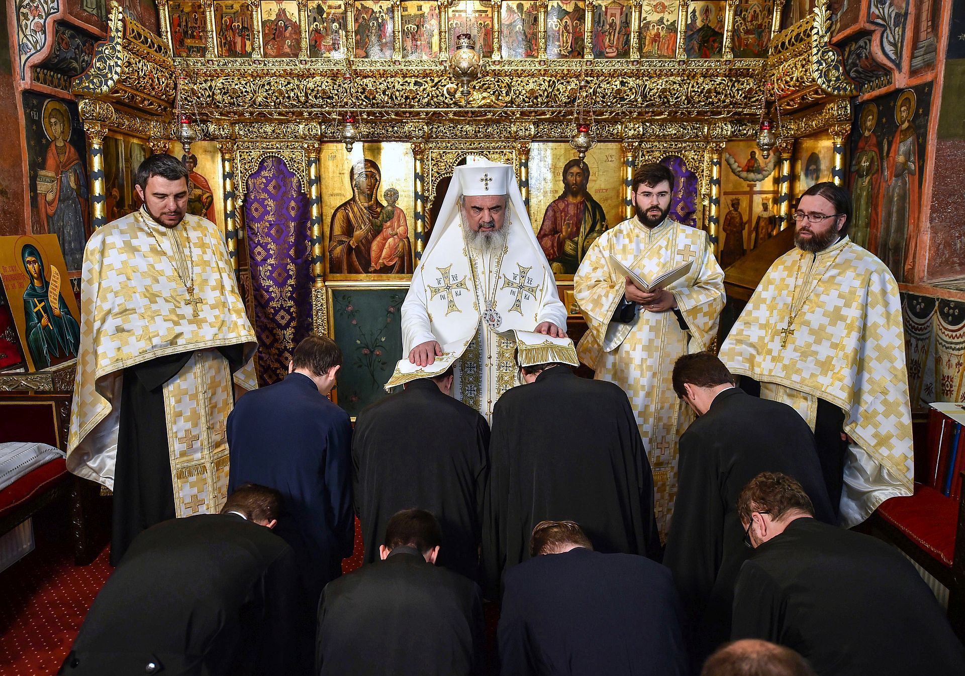 Hirotesii întru duhovnic, la Paraclisul istoric al Reşedinţei Patriarhale