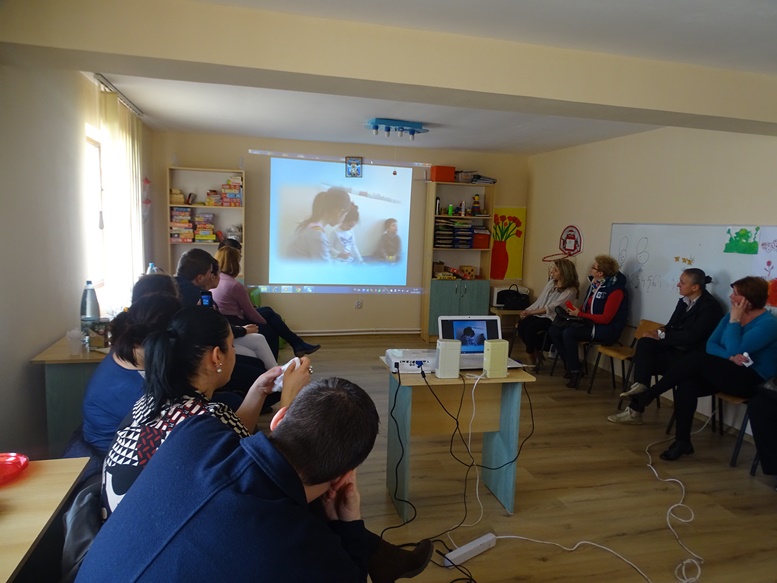 Grup de suport pentru părinţii copiilor cu autism Grup de suport pentru părinţii copiilor cu autism