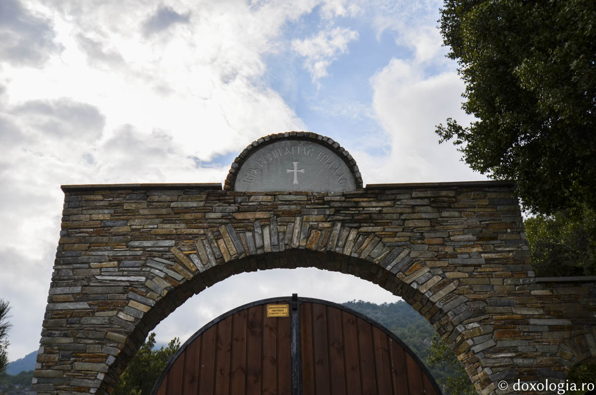 Biserica Sfânta Treime de pe Muntele Olimp (galerie FOTO)