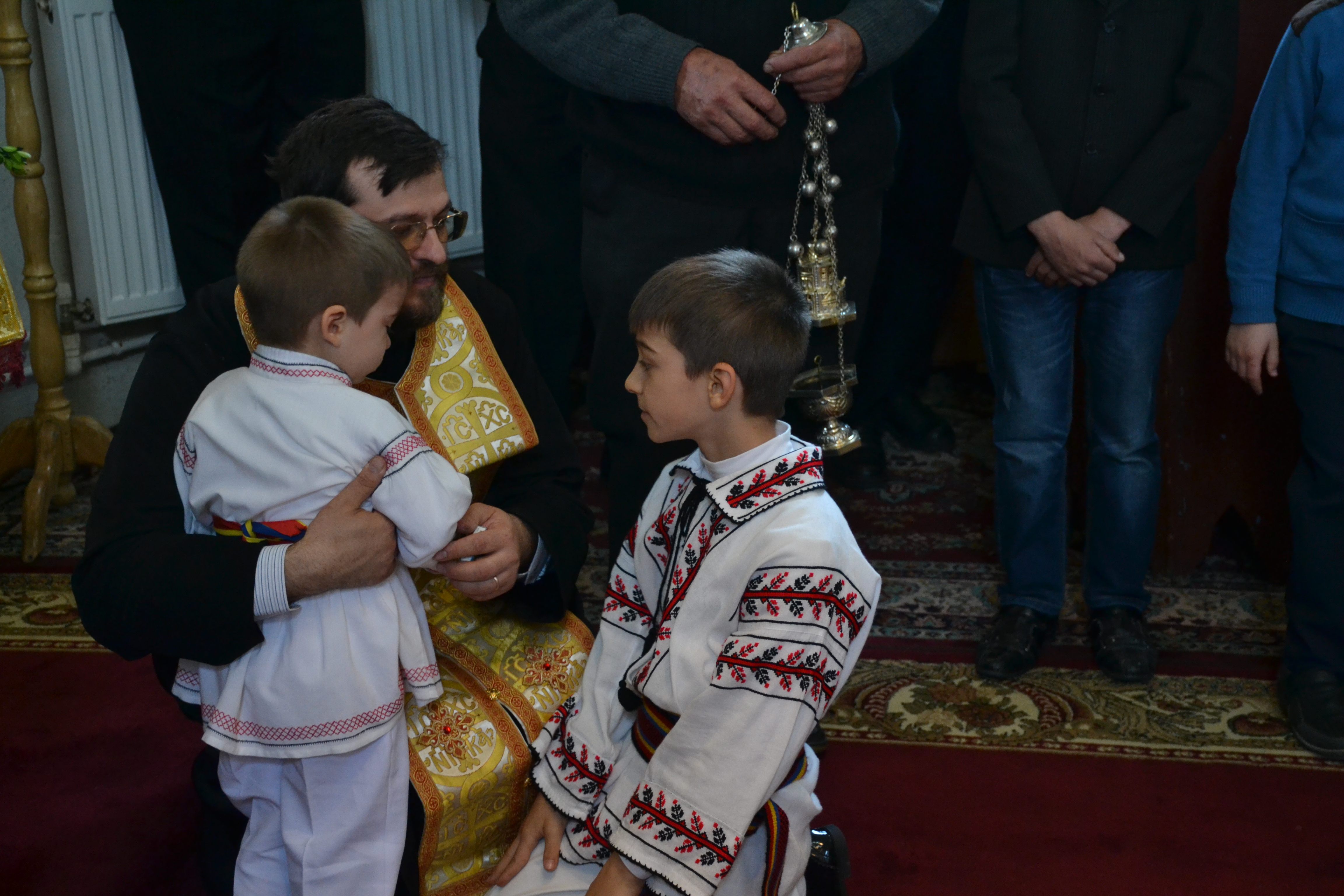 IPS Mitropolit Teofan a slujit Sfânta Liturghie și Taina Sfântului Botez în localitatea botoșăneană Agafton