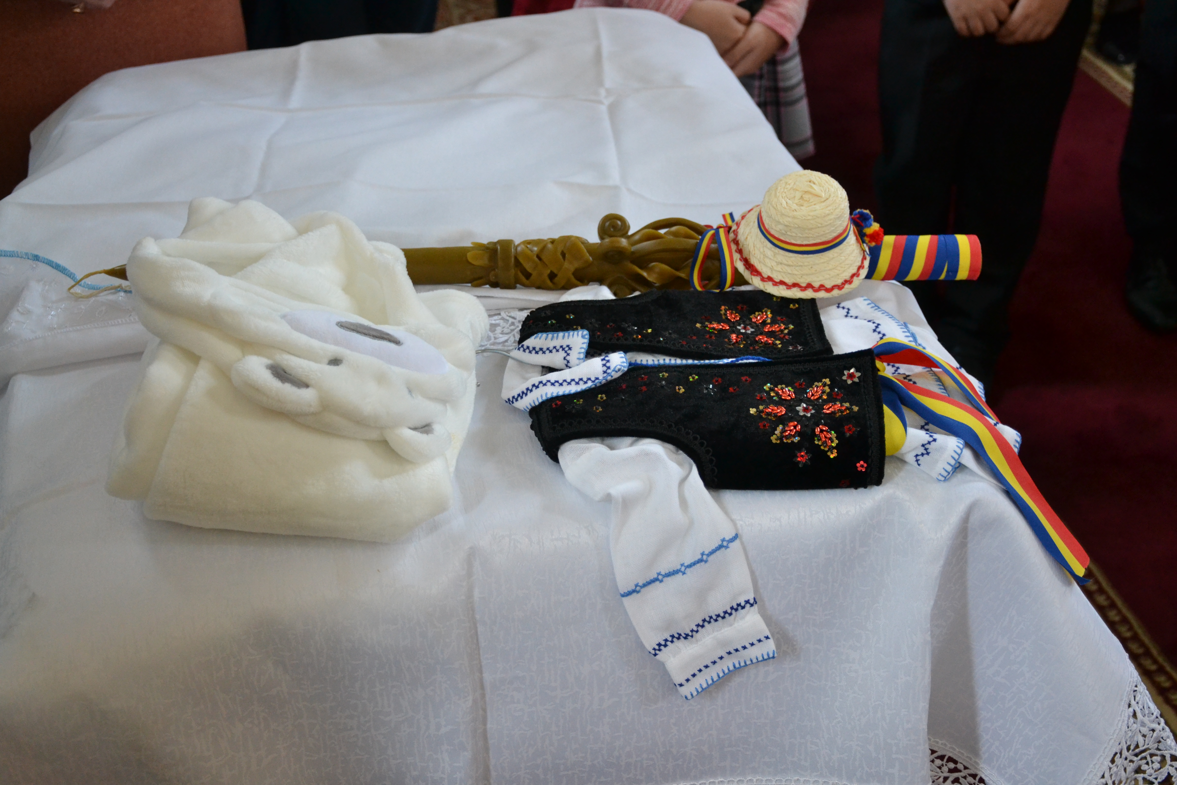 IPS Mitropolit Teofan a slujit Sfânta Liturghie și Taina Sfântului Botez în localitatea botoșăneană Agafton