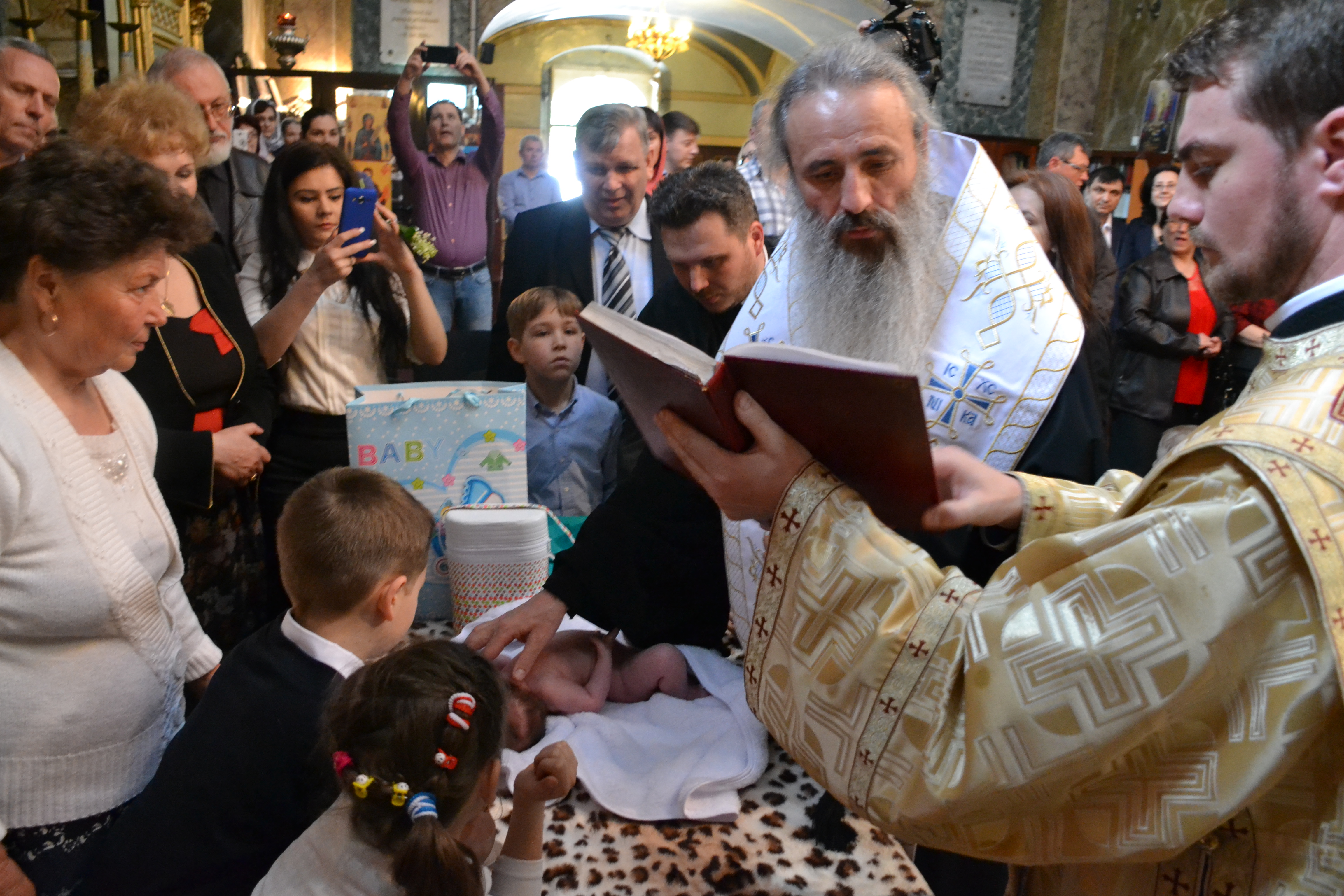 „Îmbrăcarea în Dumnezeu se poate găsi în esența ei într-o singură haină – cea a rugăciunii”