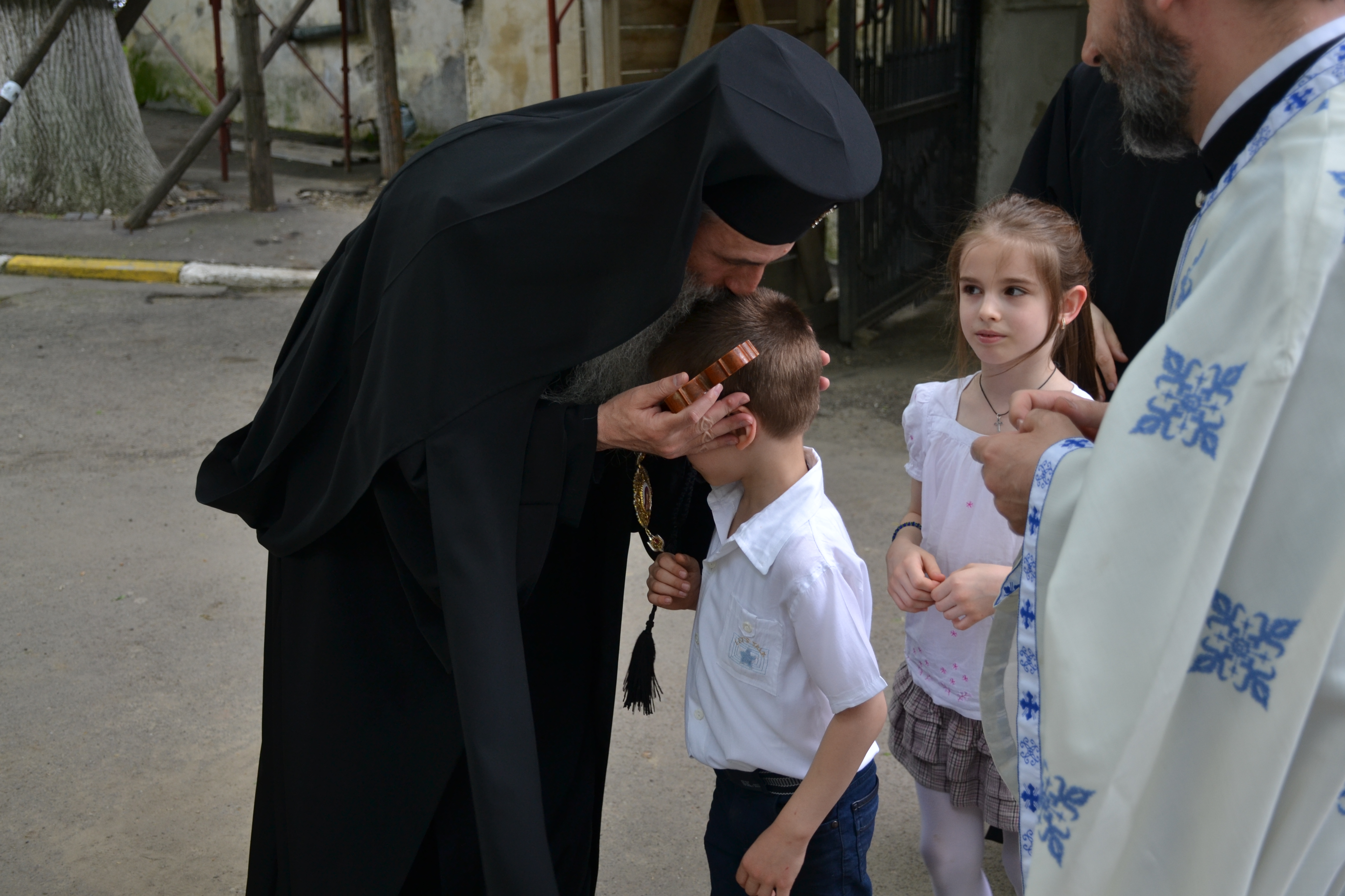 „Îmbrăcarea în Dumnezeu se poate găsi în esența ei într-o singură haină – cea a rugăciunii”