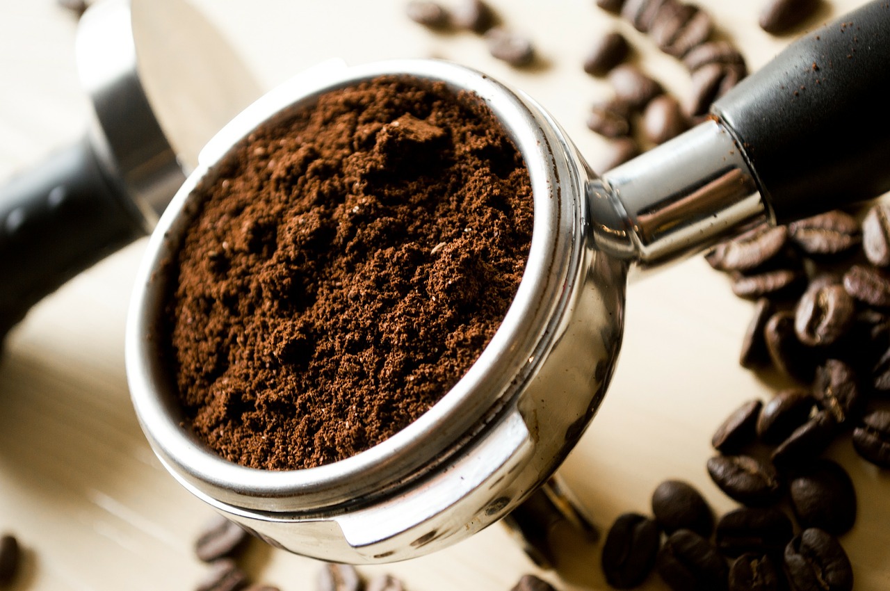 Recomandarea medicului: doar două linguriţe de cafea pe zi! Recomandarea medicului: doar două linguriţe de cafea pe zi!
