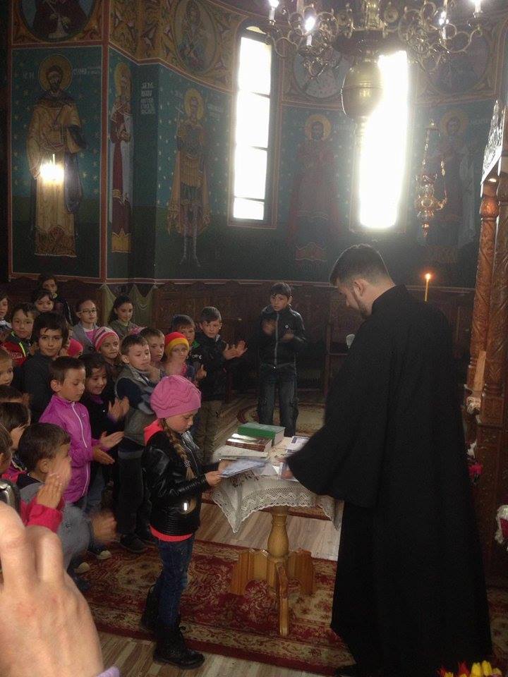 Concurs de eseu și desen: „Învierea Domnului- Tradiţii şi credinţă”