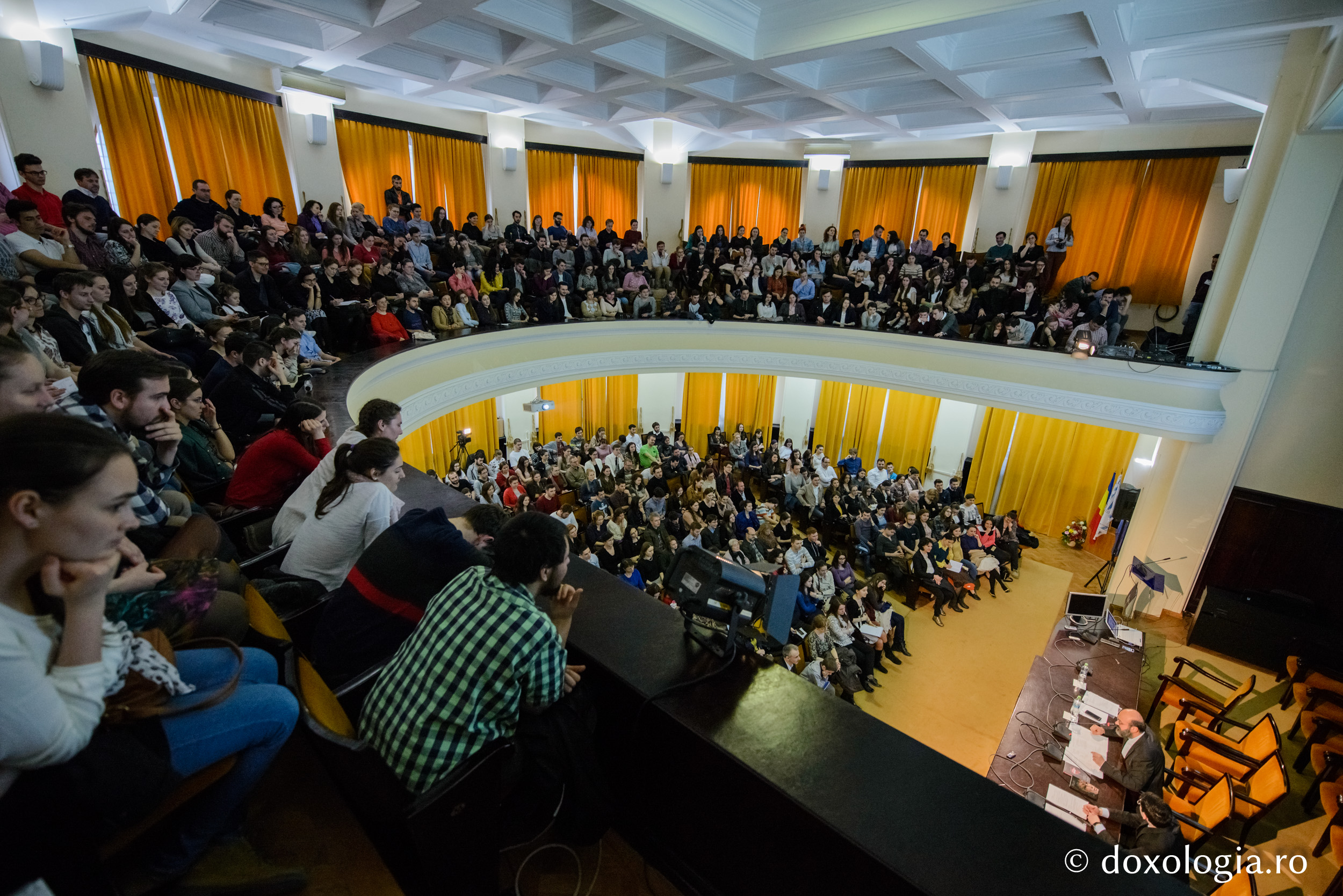 Conferință ASCOR Iași despre „Familie și educație - între ideologie și știință”