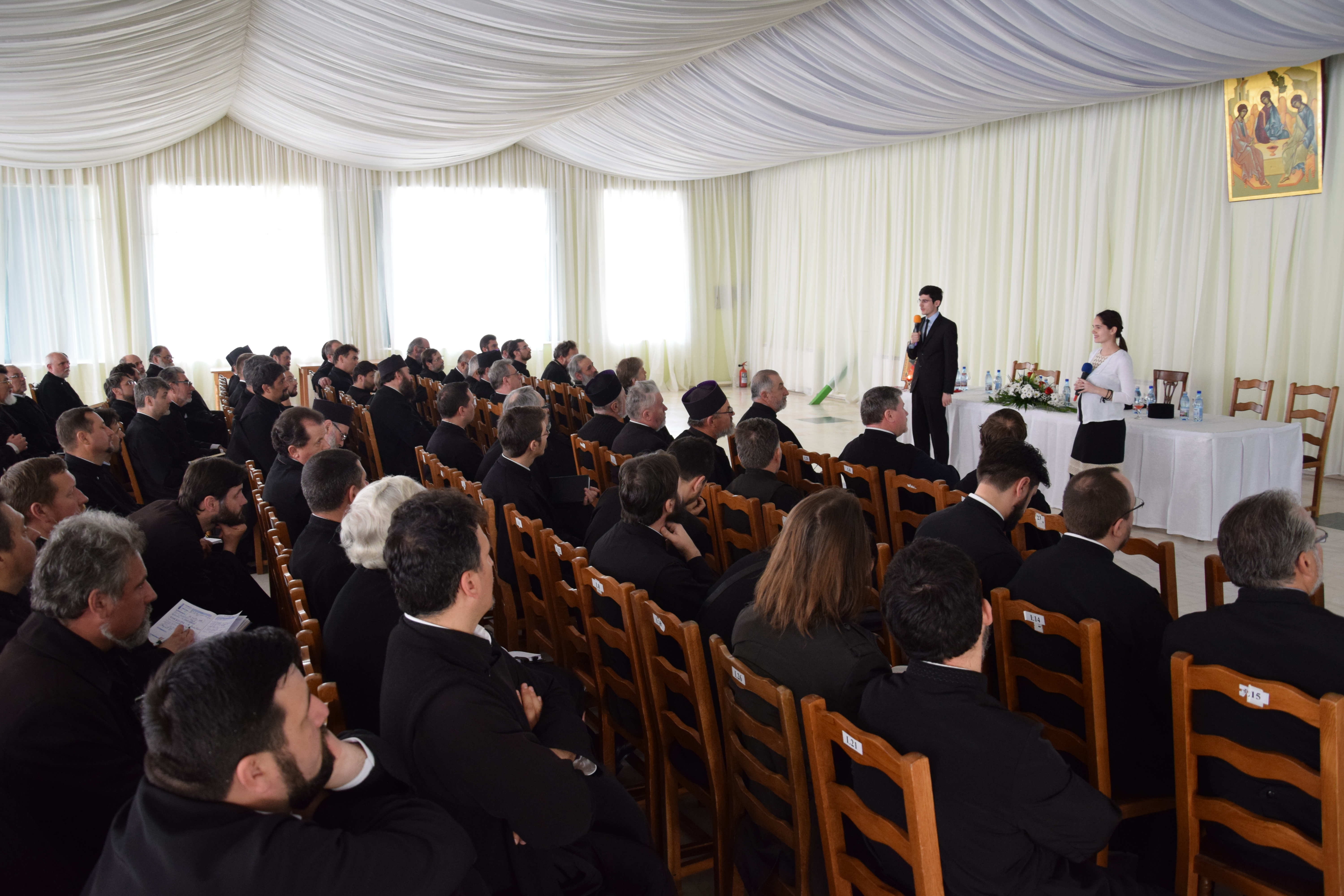 „Dacă Biserica nu vine către noi, generația tânără, suntem o generație moartă înainte de a ne naște” „Dacă Biserica nu vine către noi, generația tânără, suntem o generație moartă înainte de a ne naște”