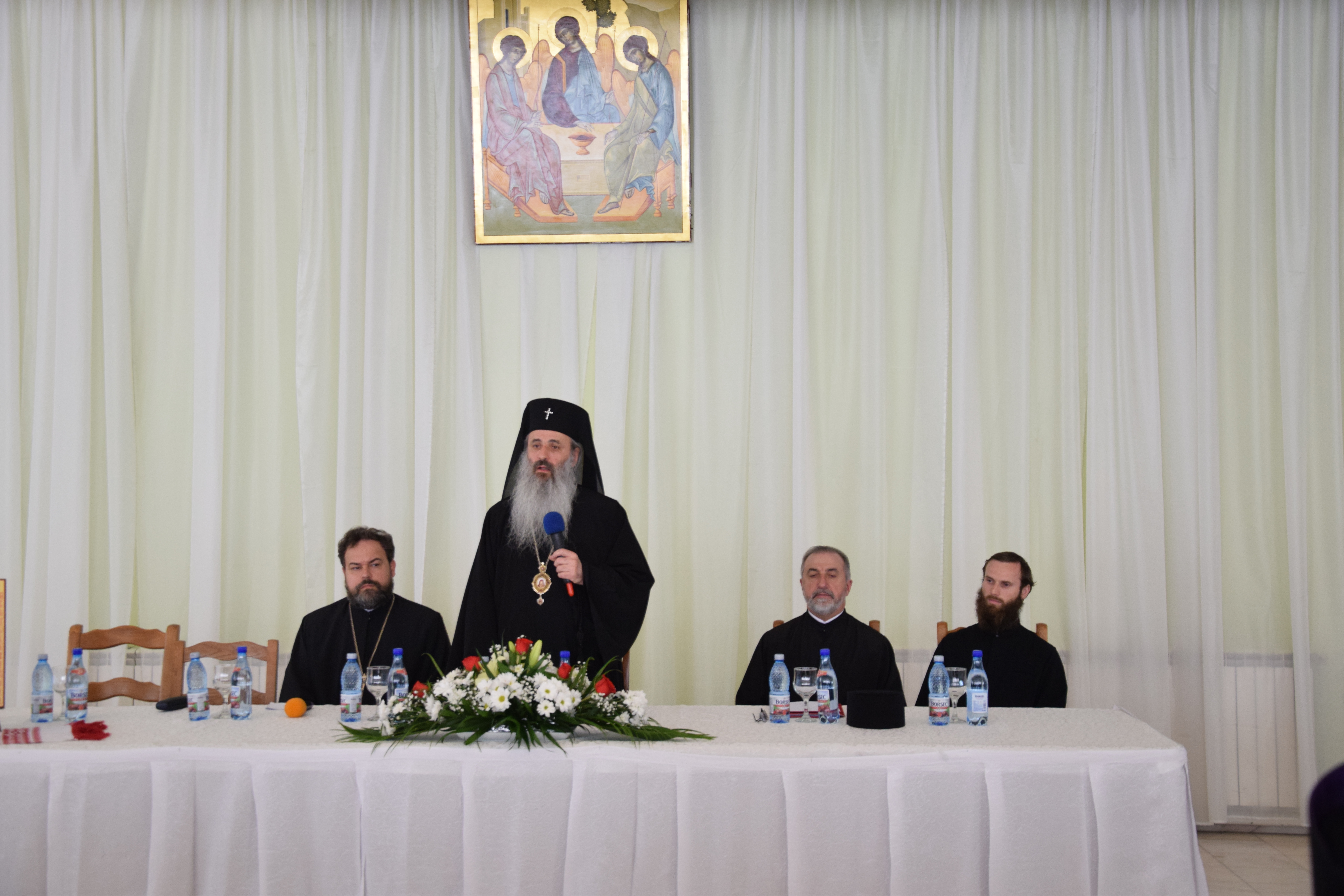 „Dacă Biserica nu vine către noi, generația tânără, suntem o generație moartă înainte de a ne naște” „Dacă Biserica nu vine către noi, generația tânără, suntem o generație moartă înainte de a ne naște”