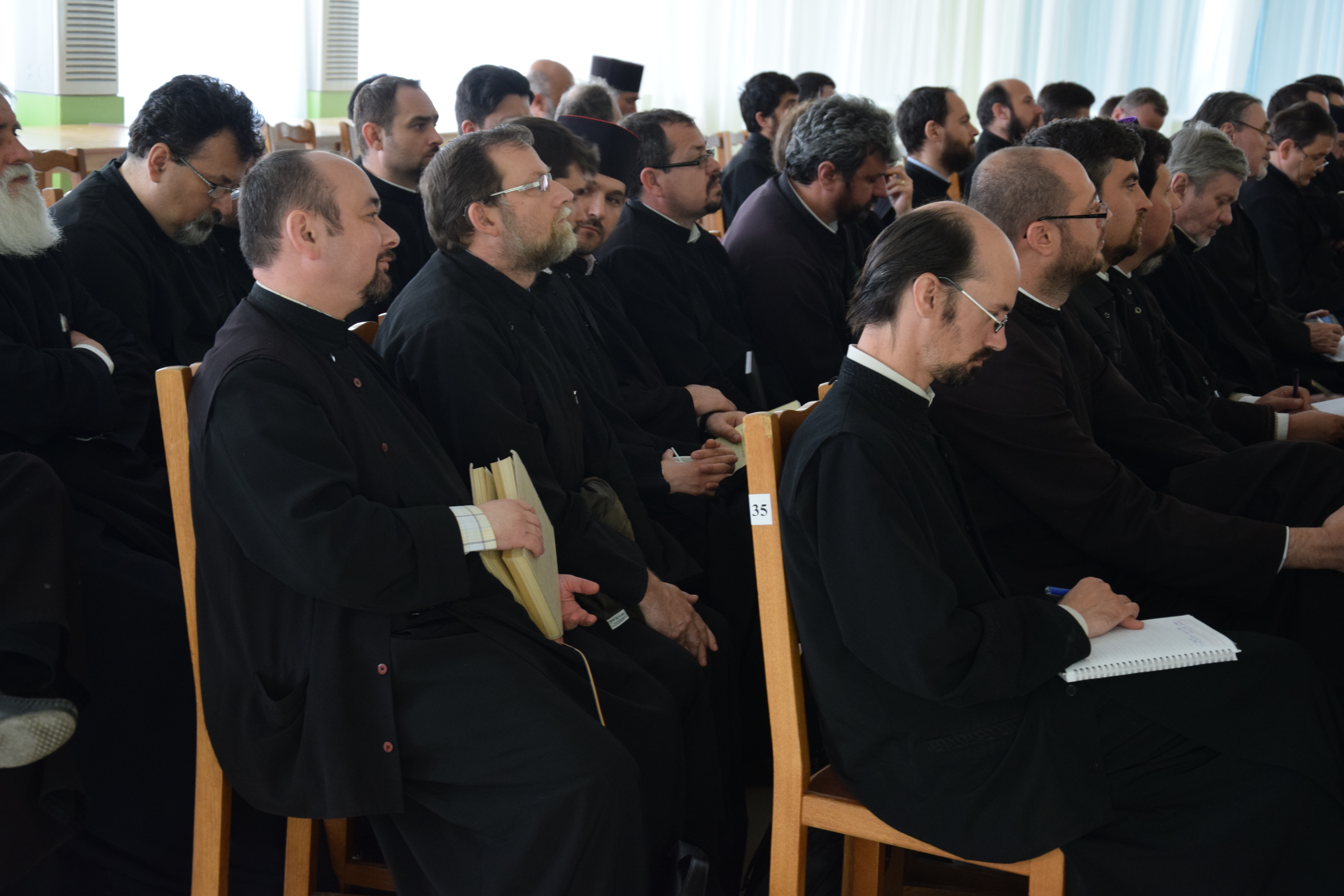 „Dacă Biserica nu vine către noi, generația tânără, suntem o generație moartă înainte de a ne naște” „Dacă Biserica nu vine către noi, generația tânără, suntem o generație moartă înainte de a ne naște”