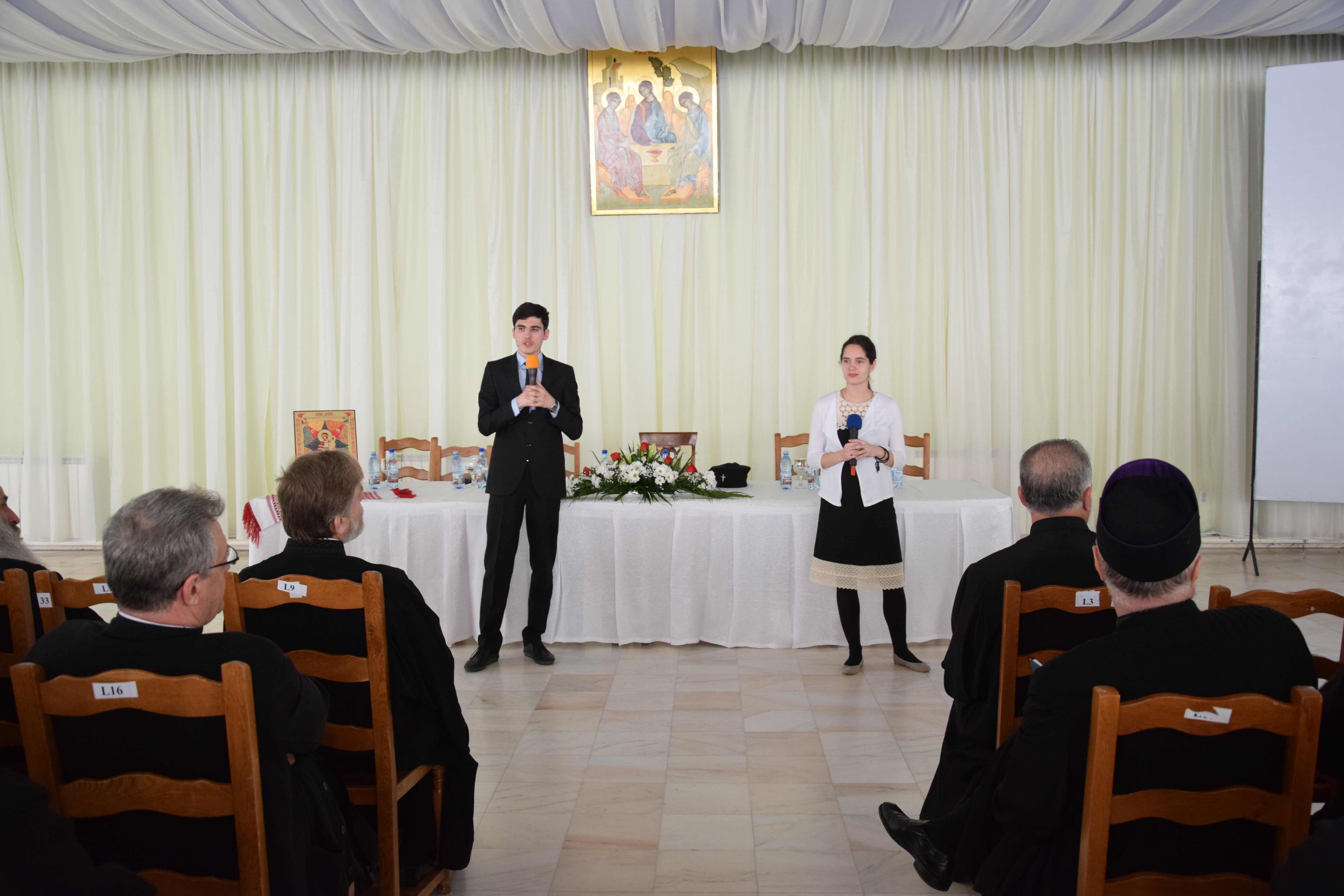 „Dacă Biserica nu vine către noi, generația tânără, suntem o generație moartă înainte de a ne naște” „Dacă Biserica nu vine către noi, generația tânără, suntem o generație moartă înainte de a ne naște”