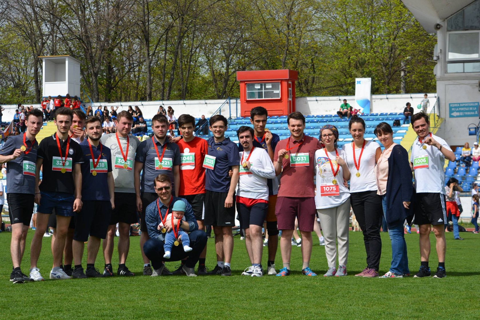 Cros pentru școli - „Cutia cu papucei pentru ei”