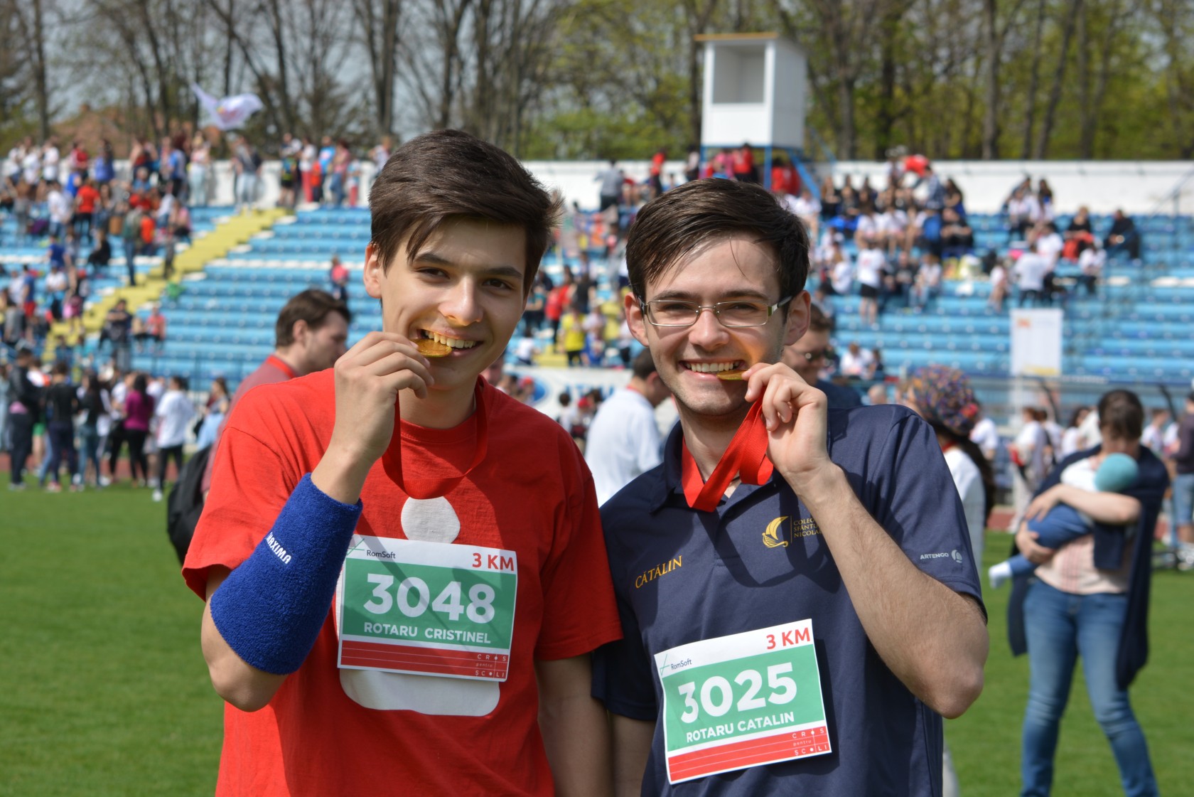 Cros pentru școli - „Cutia cu papucei pentru ei”