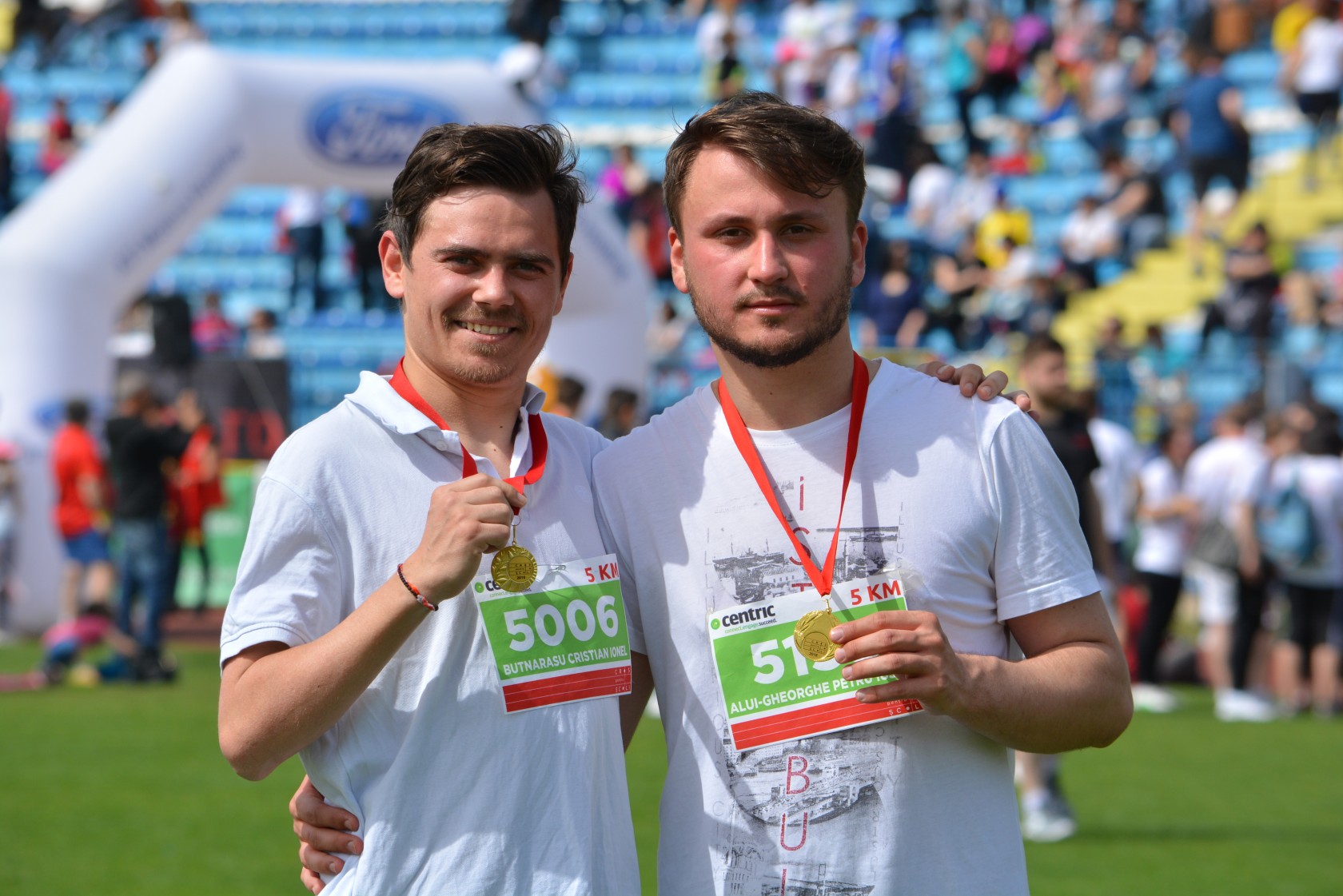 Cros pentru școli - „Cutia cu papucei pentru ei”