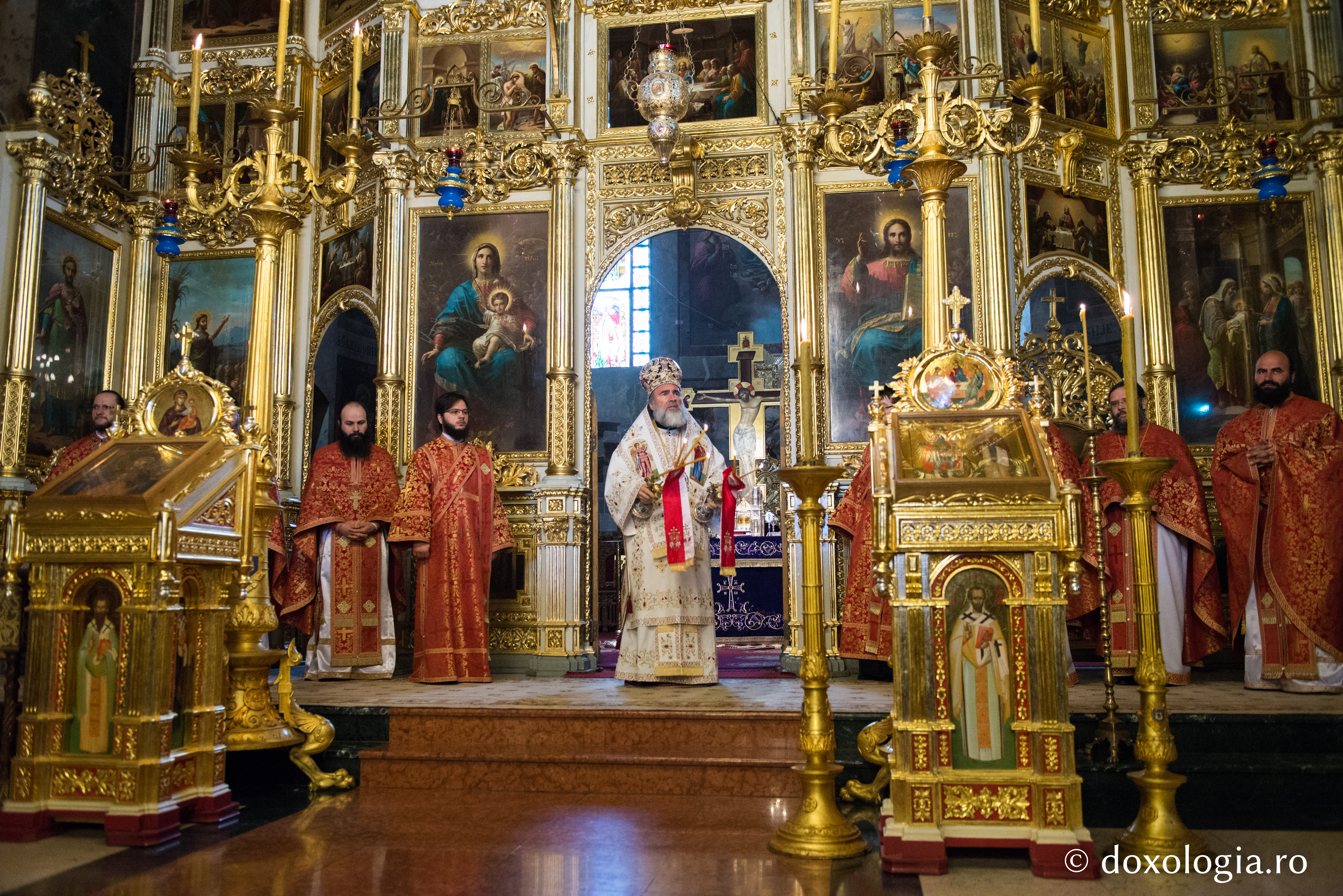 Foto: Ștefan Cojocariu Catedrala Mitropolitană din Iași și-a sărbătorit ocrotitorul