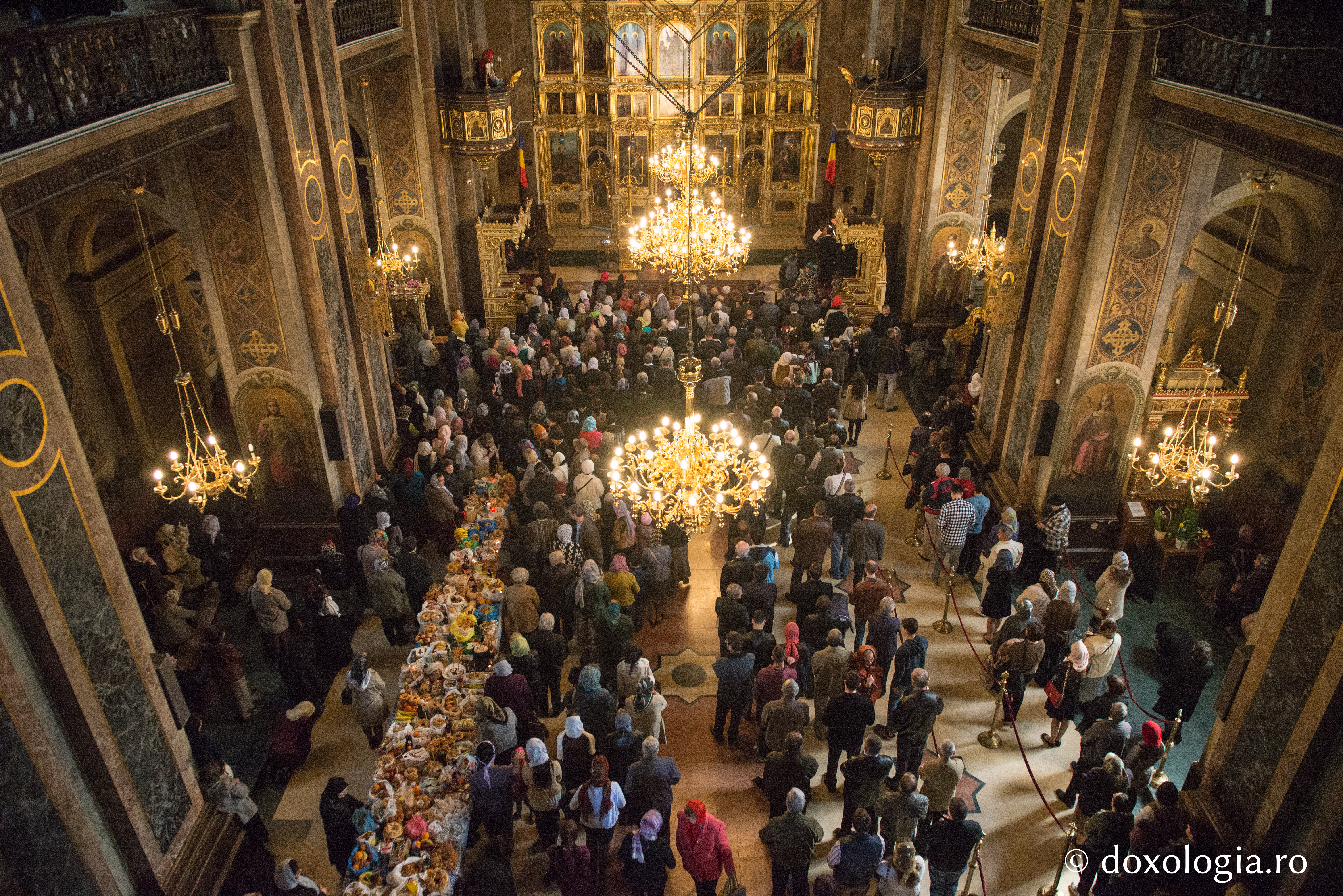 Foto: Ștefan Cojocariu Catedrala Mitropolitană din Iași și-a sărbătorit ocrotitorul