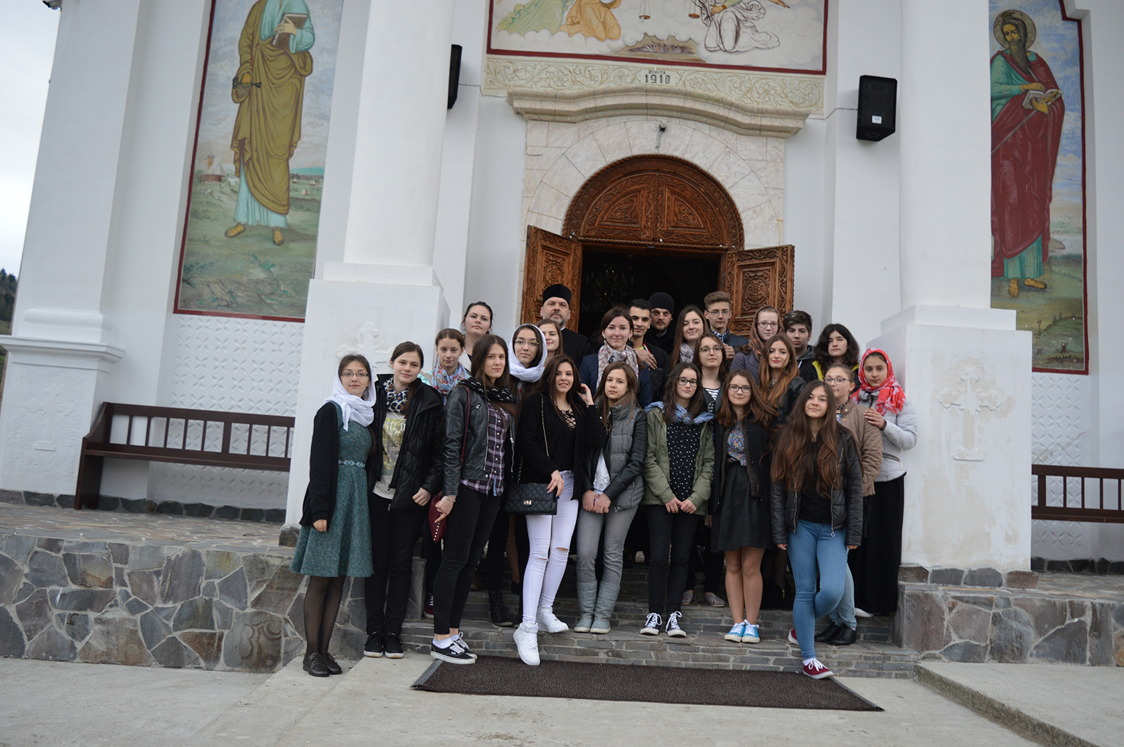 Membri ai ATOR Piatra Neamţ, în pelerinaj în Maramureş