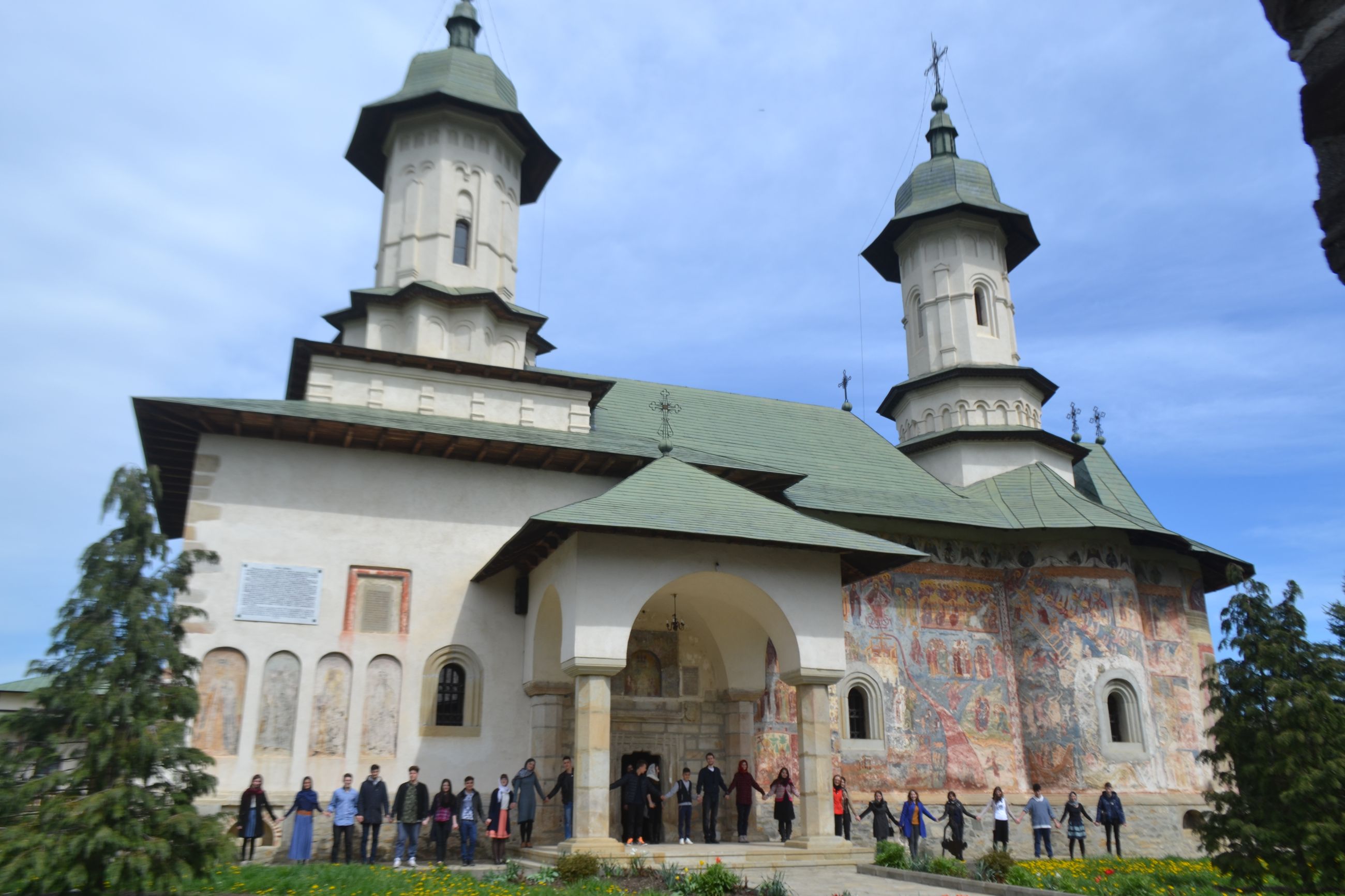 Pe urmele domnului Petru Rareș, spre tainițele inimilor noastre