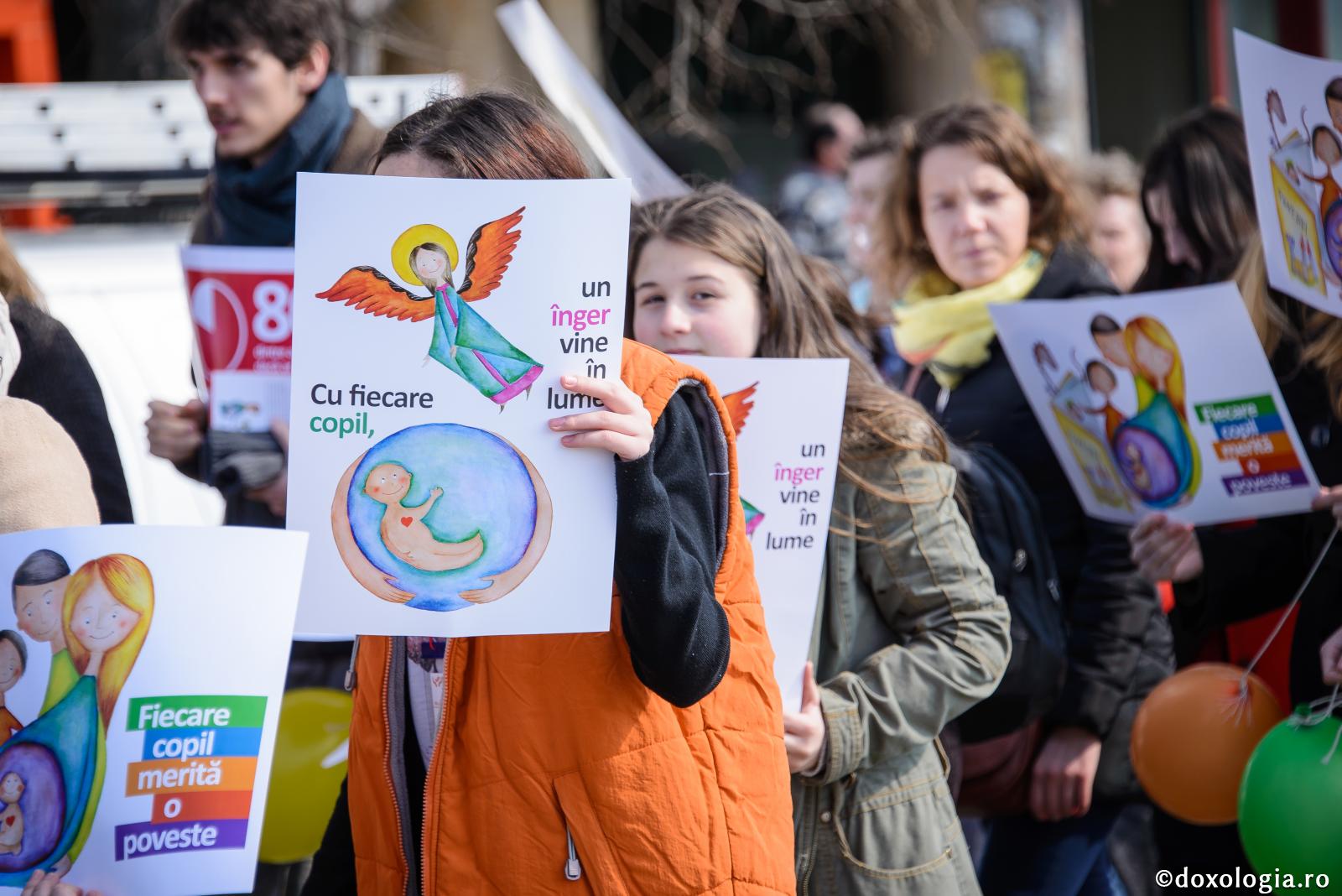 Educaţia copiilor începe chiar din clipa nunții părinților