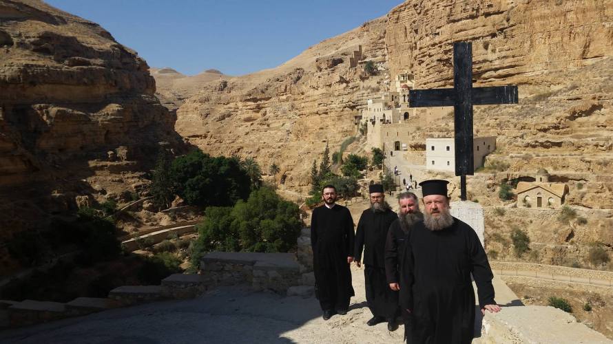 Delegaţia care va aduce Sfânta Lumină în ţara noastră, la Ierusalim