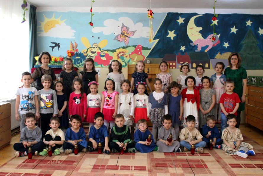 Sceneta religioasă „Hazail”, prezentată la Grădinița „Furnicuţa” din Arad