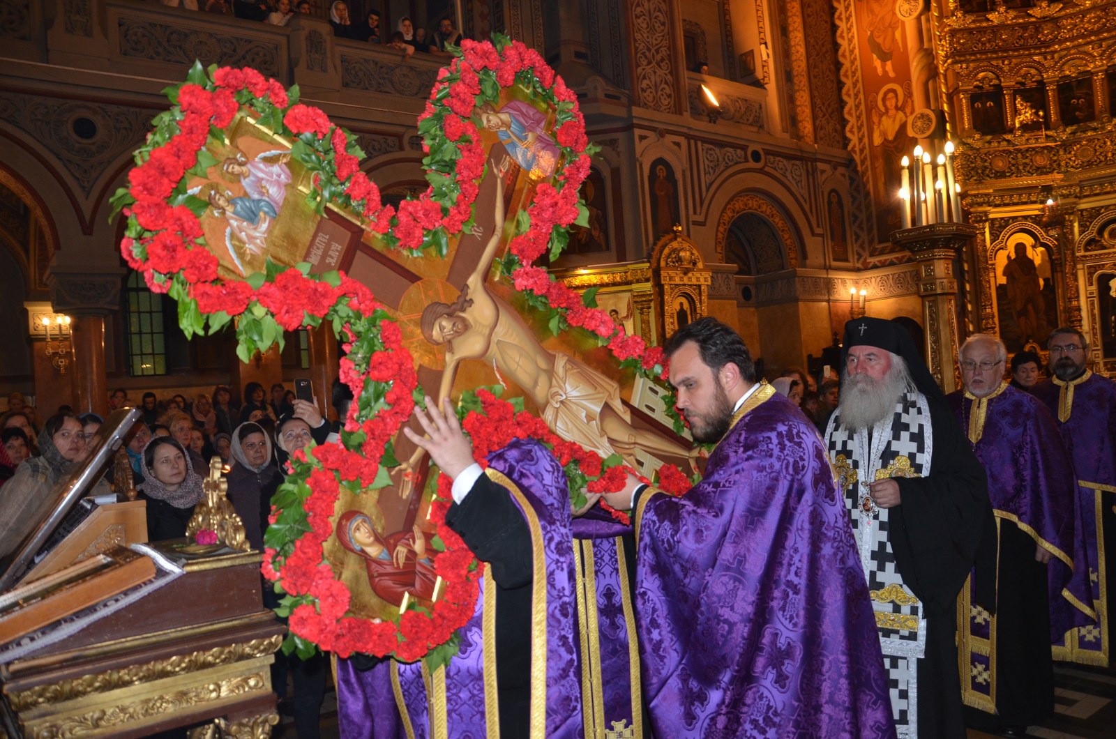 Denia celor 12 Evanghelii, la Catedrala Mitropolitană din Timișoara