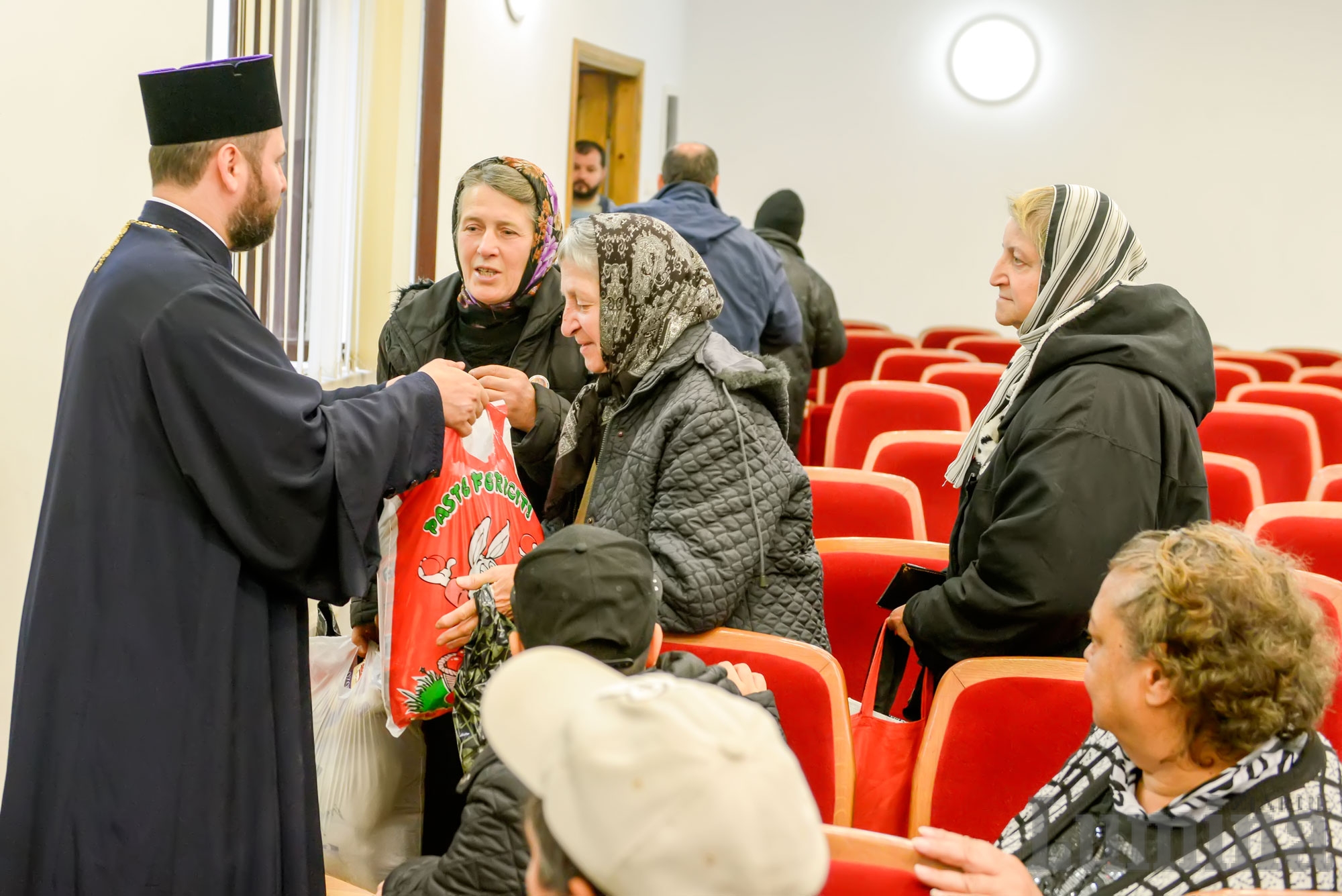 Acțiune social-filantropică, organizată de Protoieriile Sectoarelor 3 şi 4 din Bucureşti