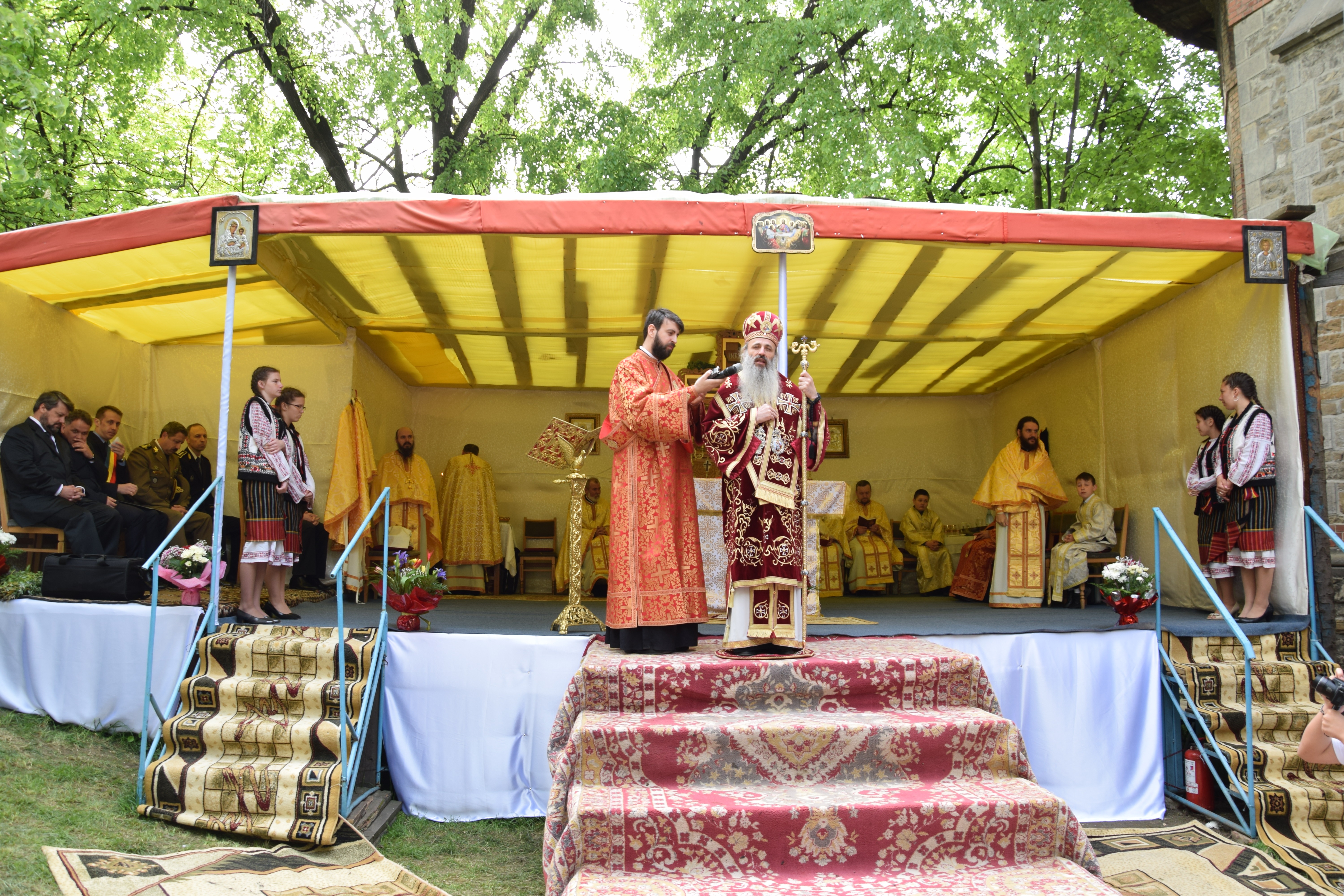 IPS Părinte Mitropolit Teofan, prezent la hramul Municipiului Botoșani IPS Părinte Mitropolit Teofan, prezent la hramul Municipiului Botoșani