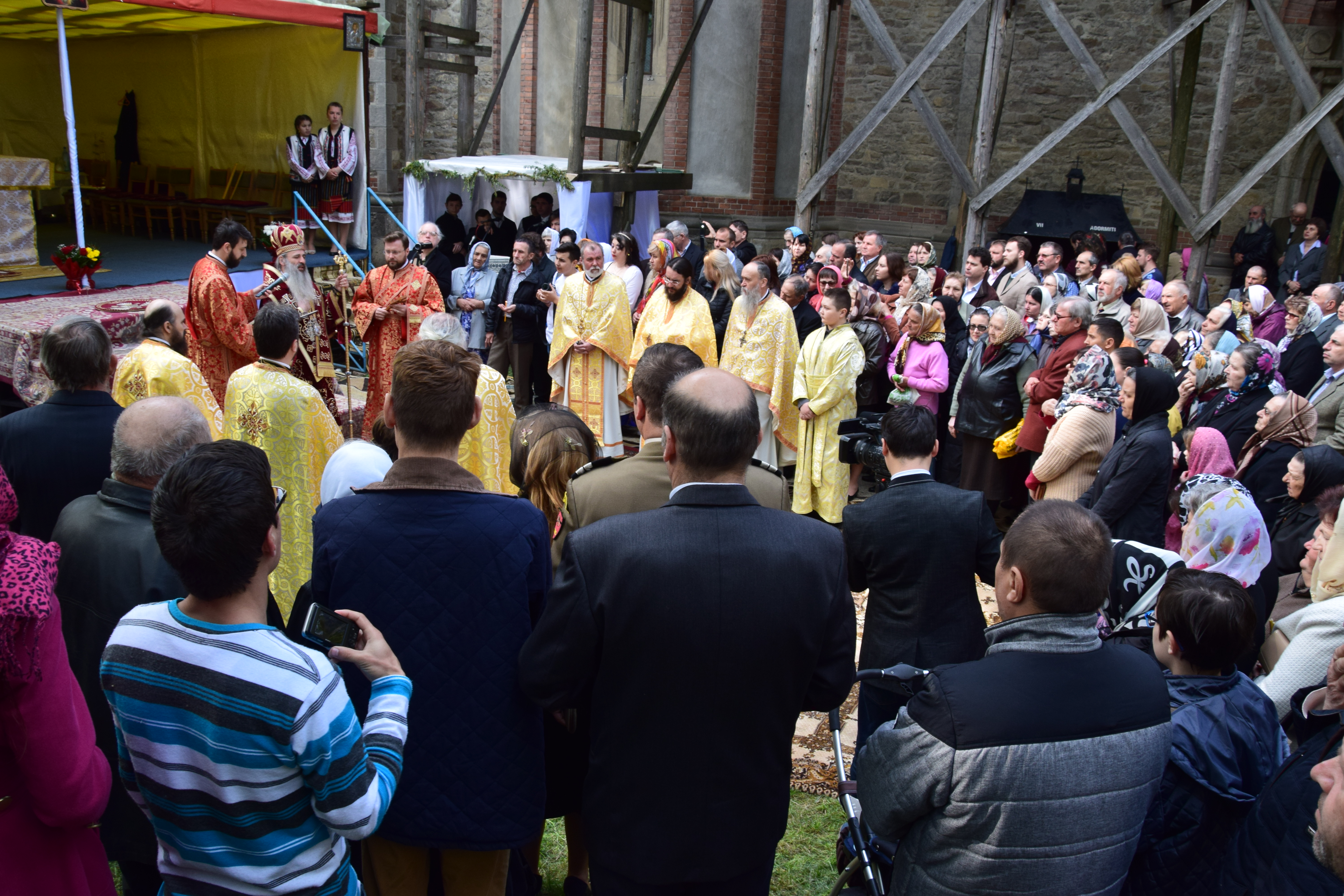 IPS Părinte Mitropolit Teofan, prezent la hramul Municipiului Botoșani IPS Părinte Mitropolit Teofan, prezent la hramul Municipiului Botoșani