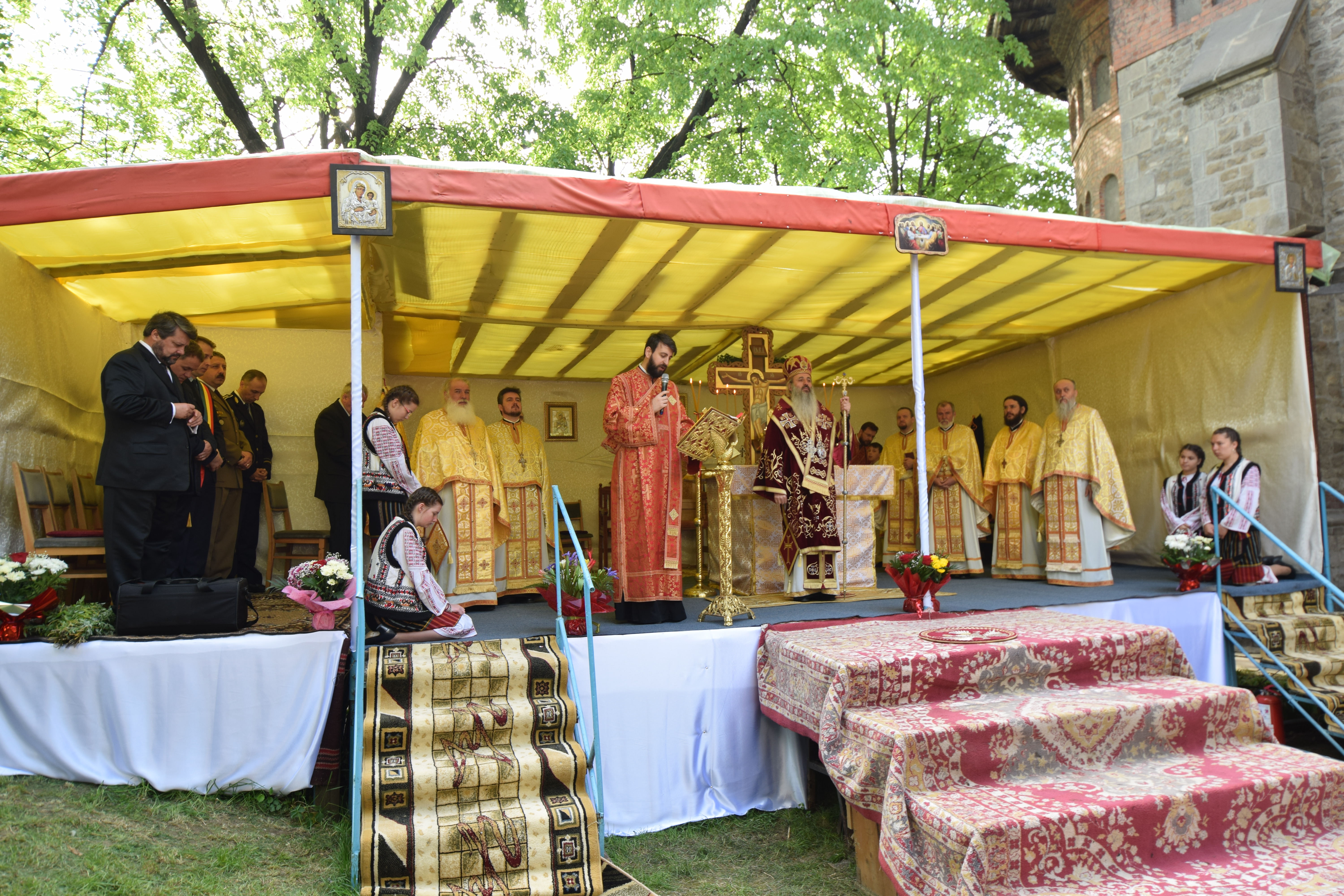 IPS Părinte Mitropolit Teofan, prezent la hramul Municipiului Botoșani IPS Părinte Mitropolit Teofan, prezent la hramul Municipiului Botoșani