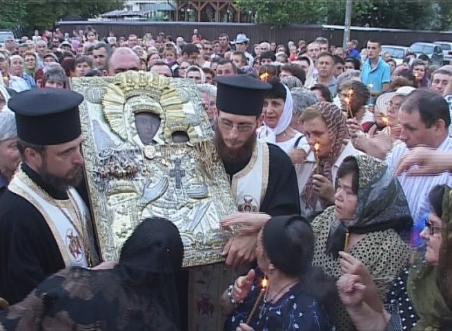 Icoana Maicii Domnului de la Giurgeni, în pelerinaj la Bacău Icoana Maicii Domnului de la Giurgeni, în pelerinaj la Bacău