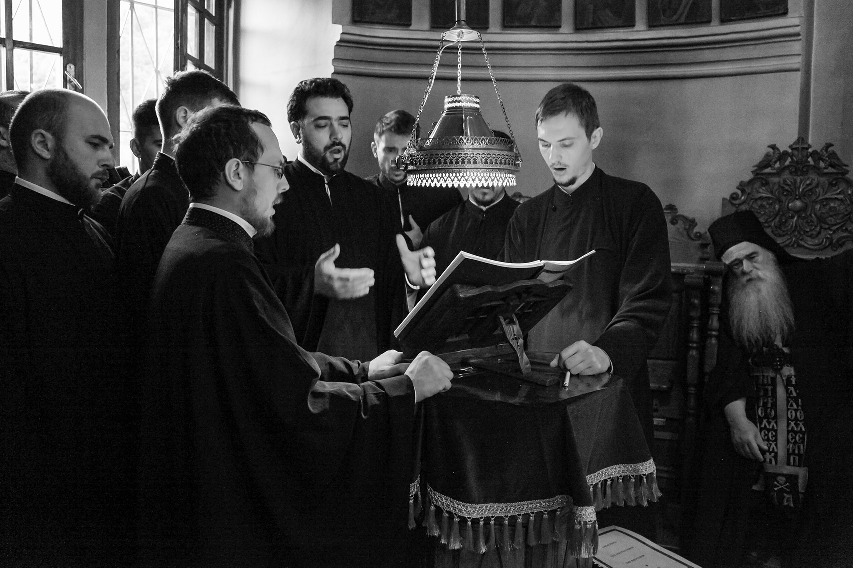 Corul „Byzantion“, în Muntele Athos la privegherea pentru hramul chiliei „Buna Vestire“ a Schitului Lacu