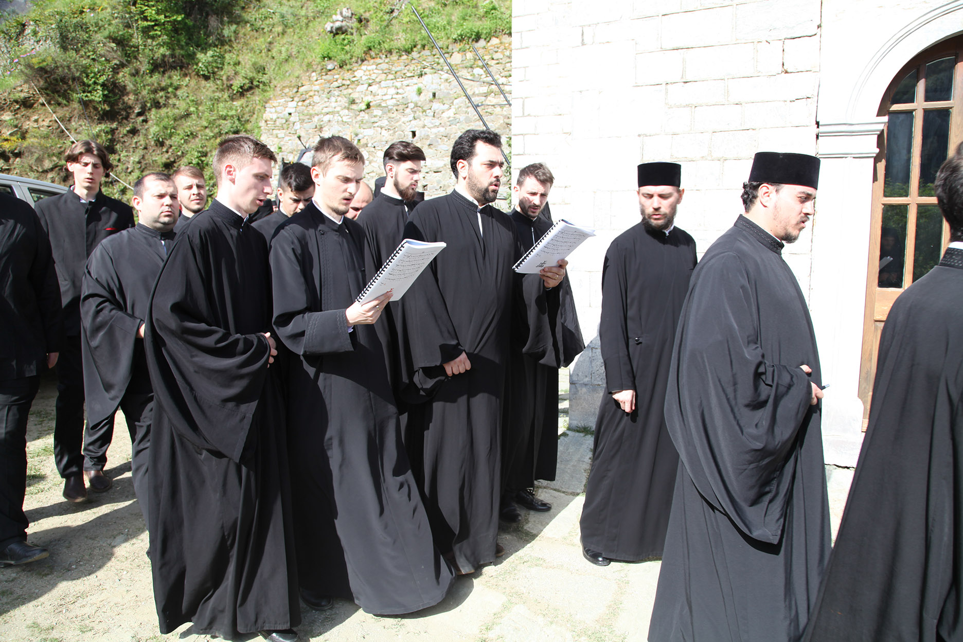 Corul „Byzantion“, în Muntele Athos la privegherea pentru hramul chiliei „Buna Vestire“ a Schitului Lacu