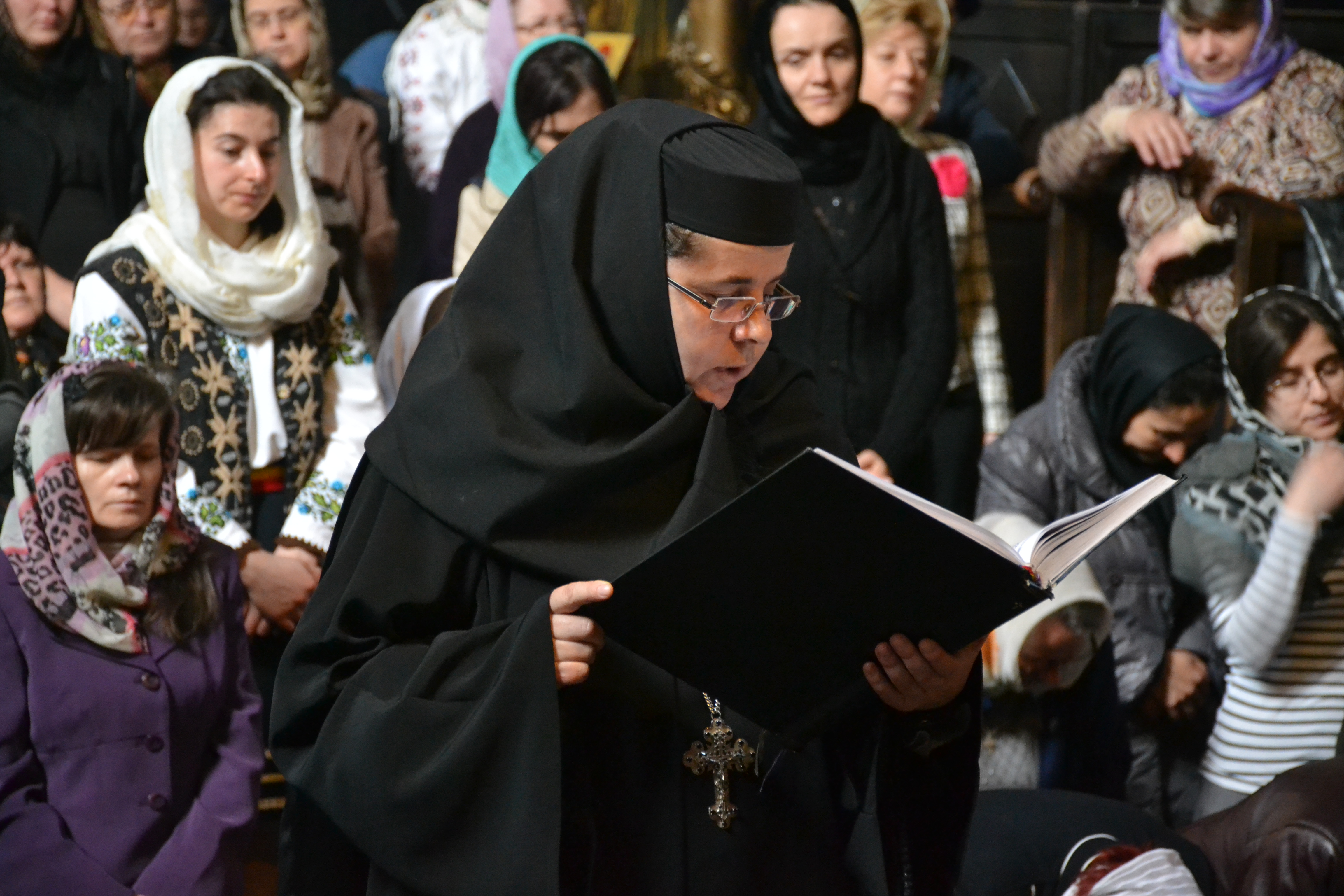 „Îmbrăcarea în Dumnezeu se poate găsi în esența ei într-o singură haină – cea a rugăciunii”