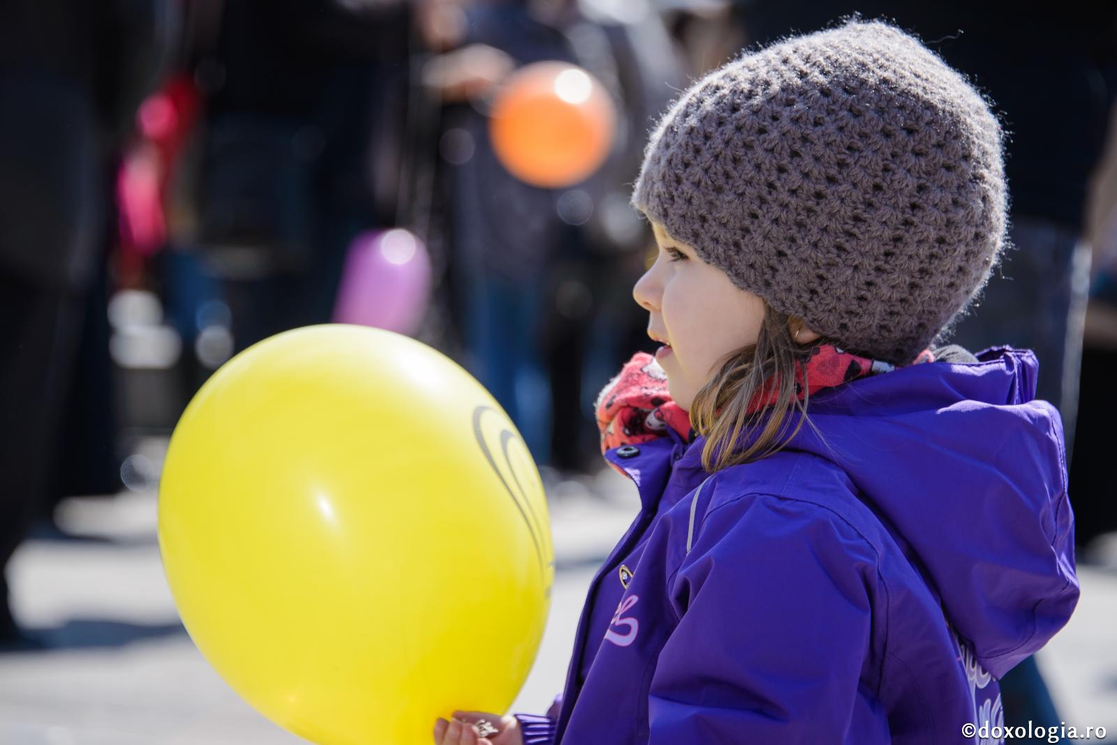 Când începe educația copiilor?