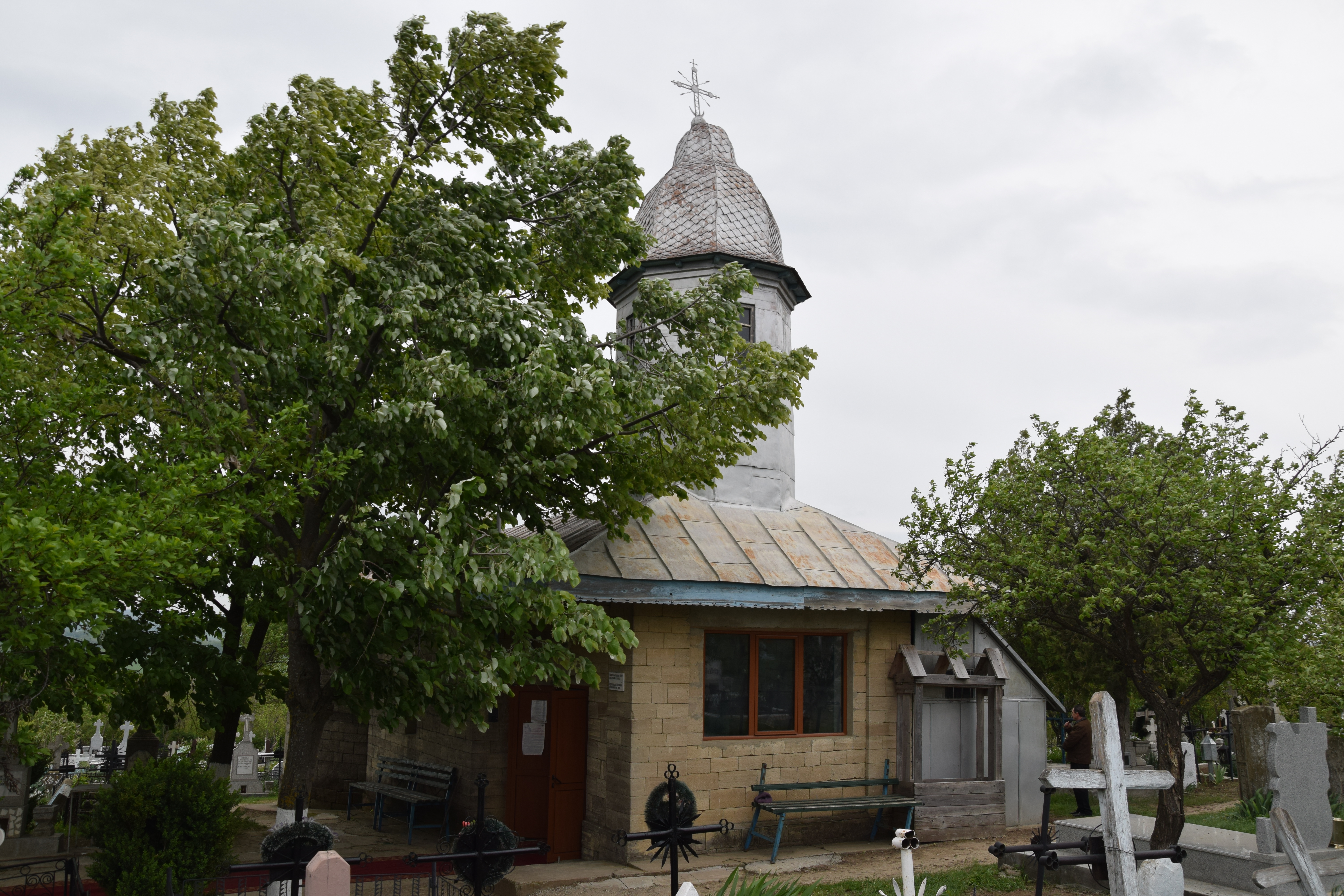 Denie arhierească la Parohia „Sfinţii Voievozi“ din Podolenii de Sus