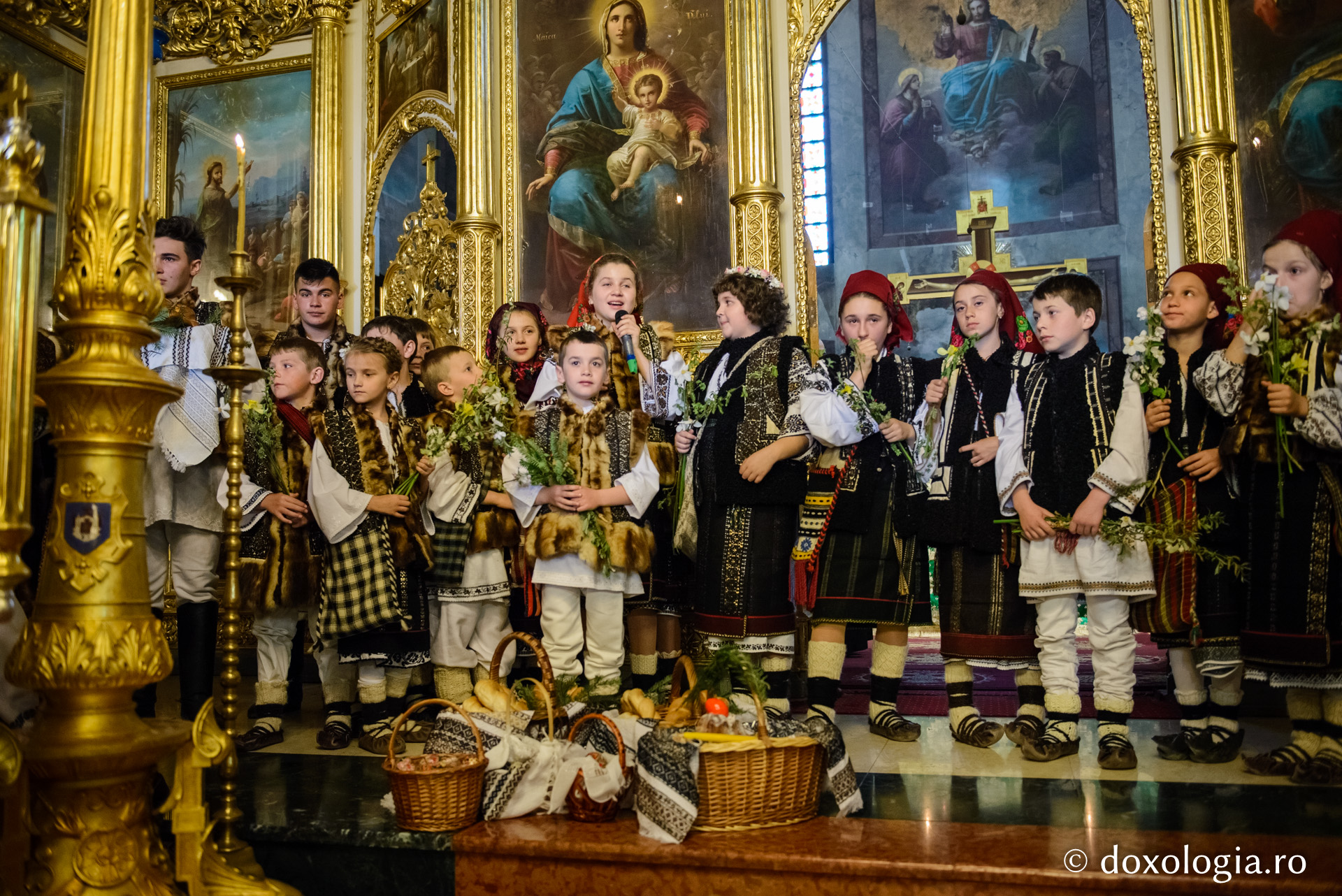 Procesiune în ajun de Florii la Iași