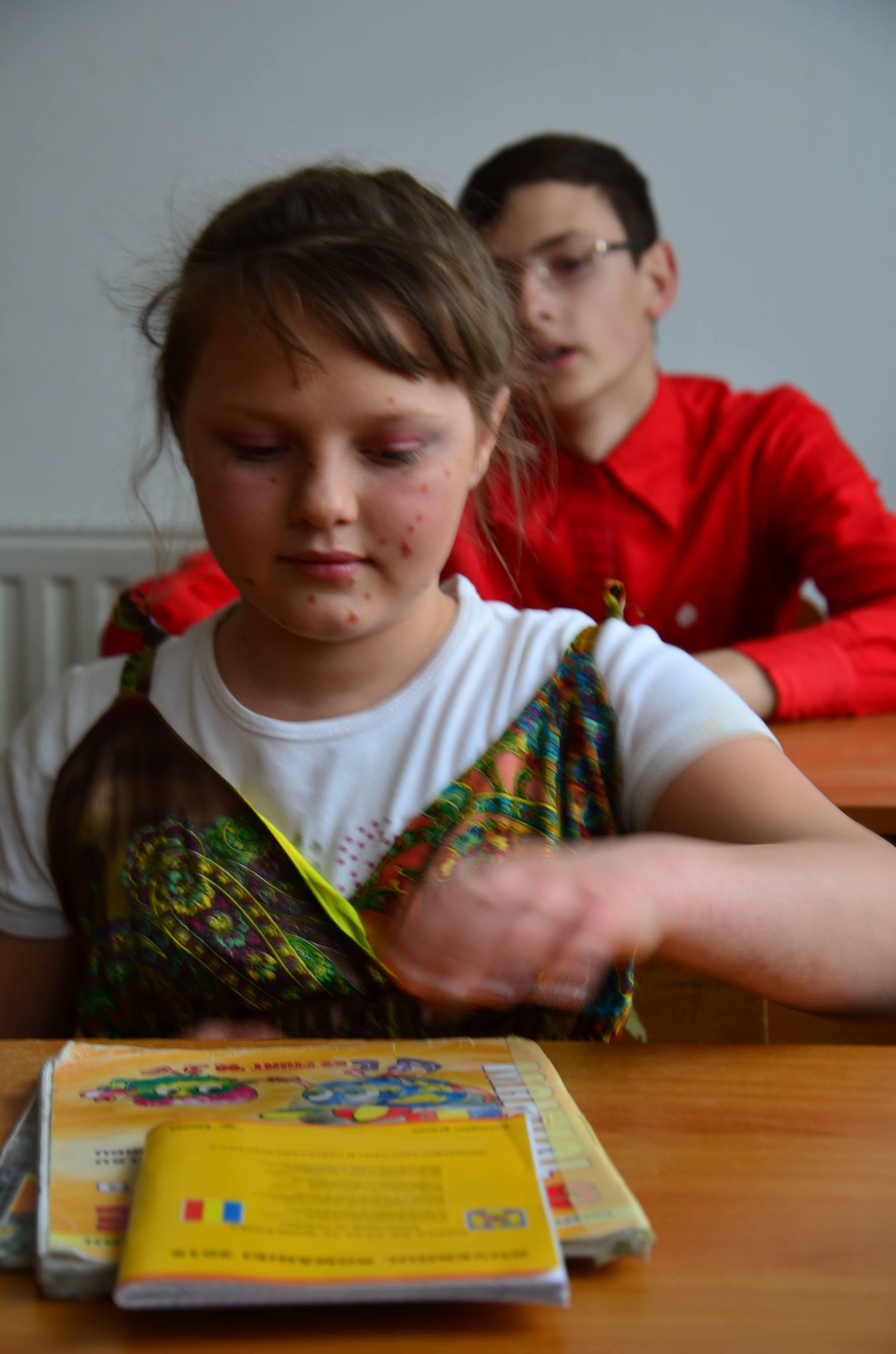 Piesa de teatru „Două lumi diferite”, la Todirești